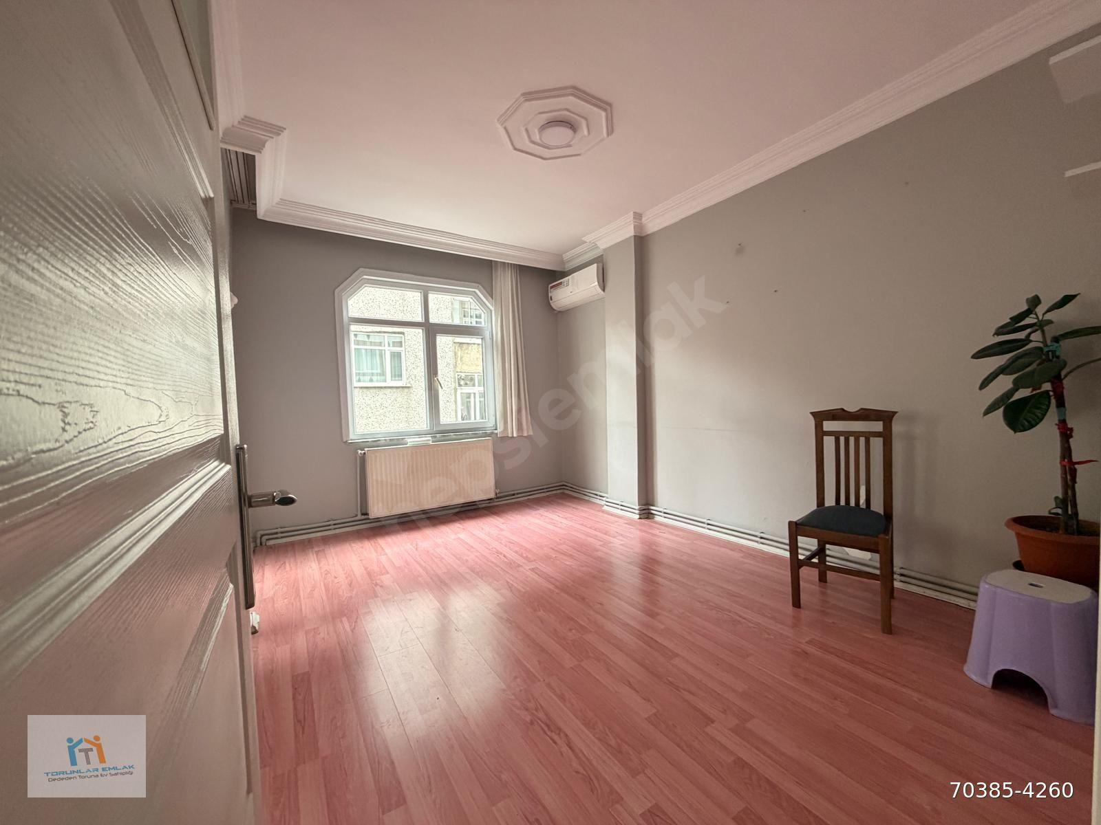 TORUNLAR GAYRİMENKULDEN SATILIK 21M HİSSELİ 2.KAT BALKONLU DAİRE