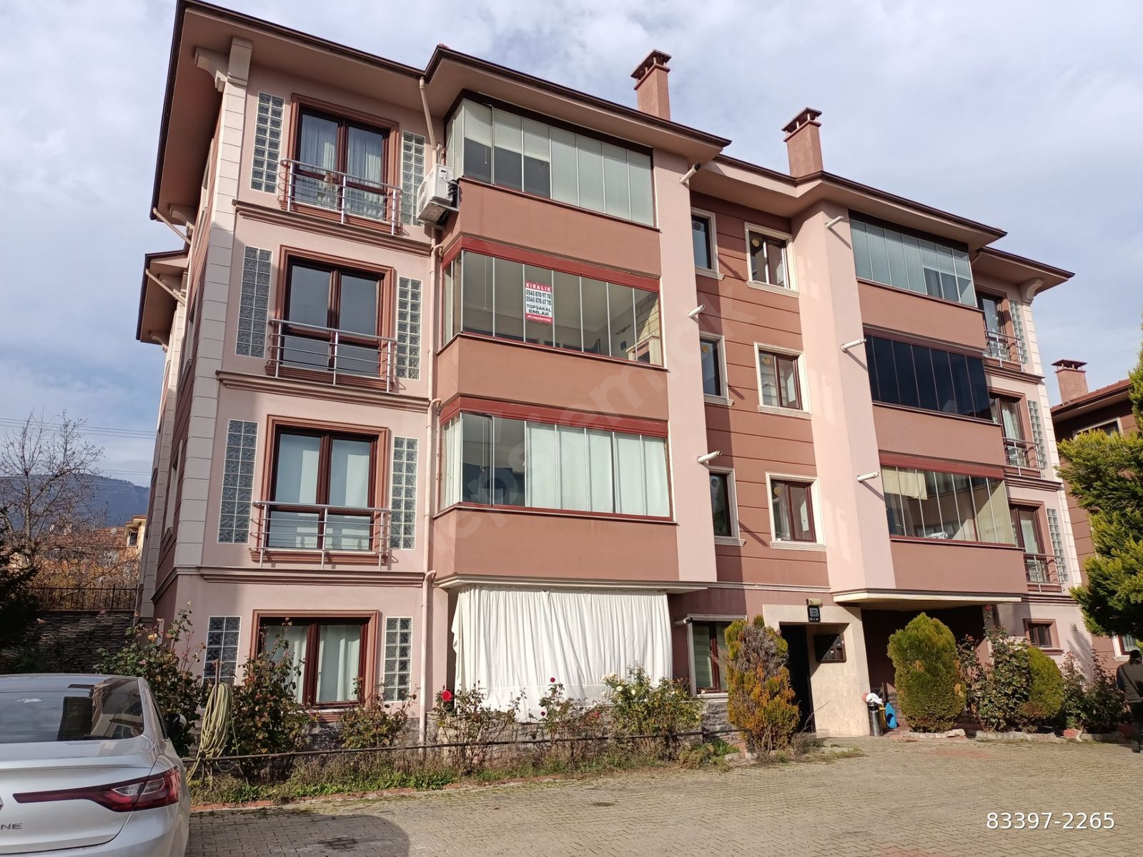 TOPSAKAL EMLAKTAN SAFRANBOLU ESENTEPEDE SATILIK 3+1 DAİRE