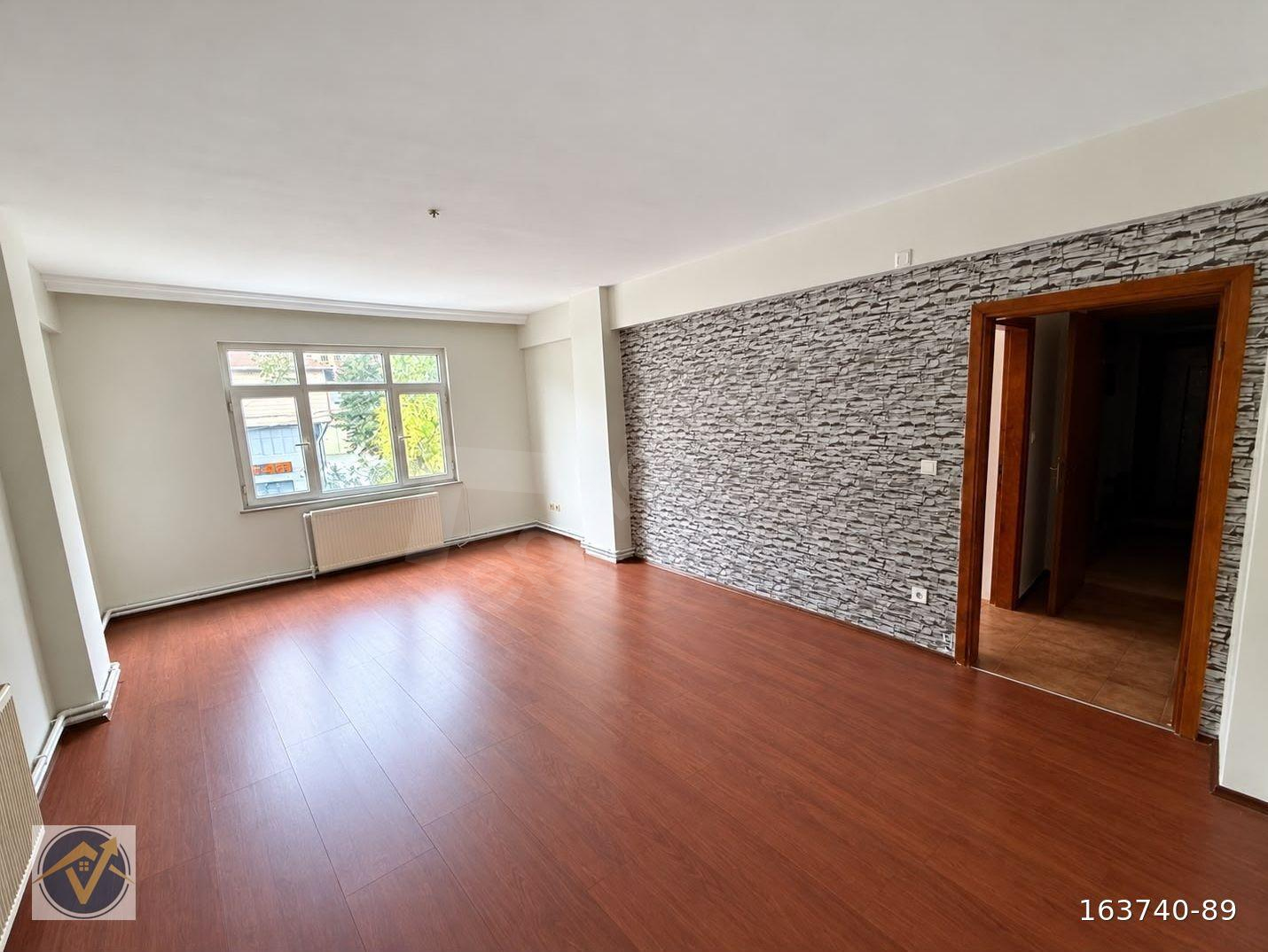 TARABYA ŞALCIKIR'DA ÇİFT BALKONLU, GENİŞ 3+1 KİRALIK DAİRE