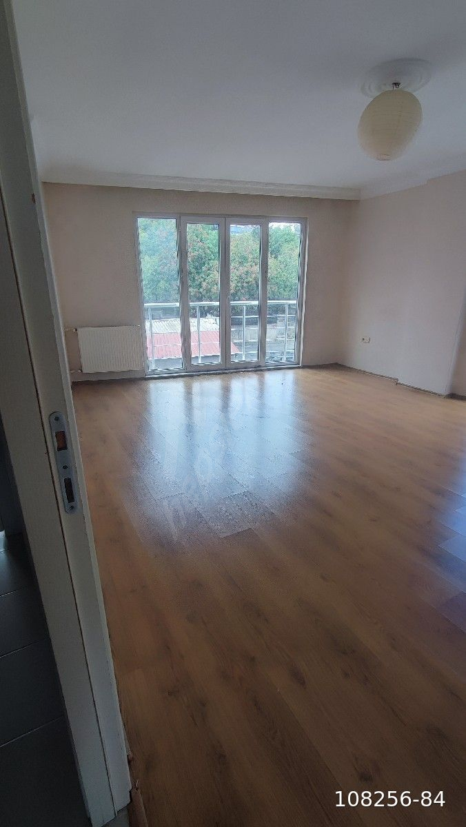 Pişkinden İçerenköy Merkezde kiralık daire