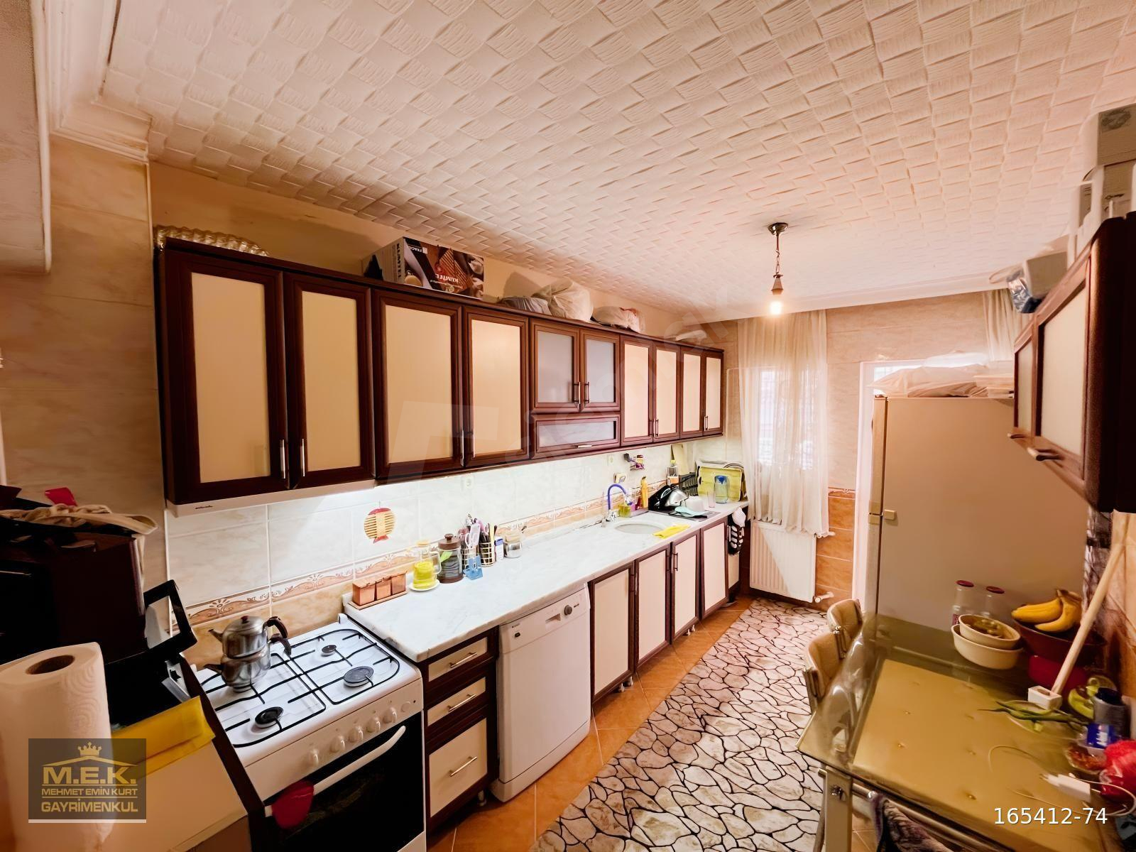 OSMANGAZİ CADDESİNDE ARA KAT 3+1
