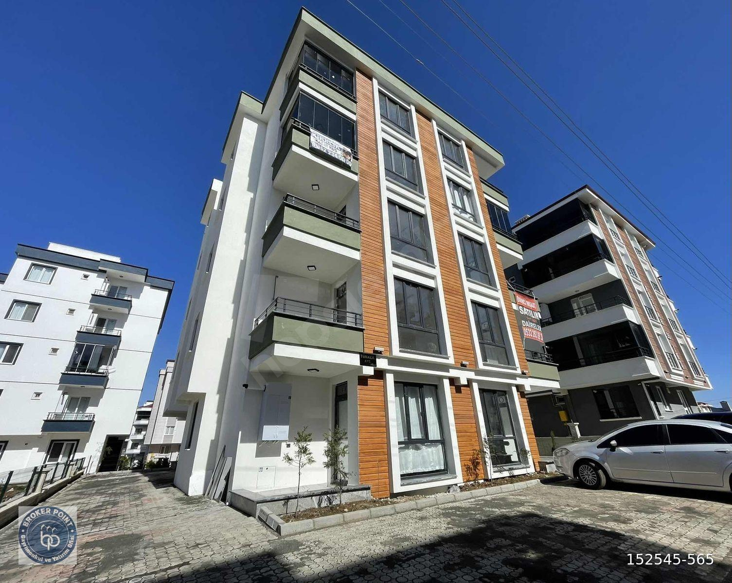 KÖRFEZDE TRAMVAYA YAKIN LÜKS GENİŞ BALKONLU 1+1 KİRALIK DAİRE