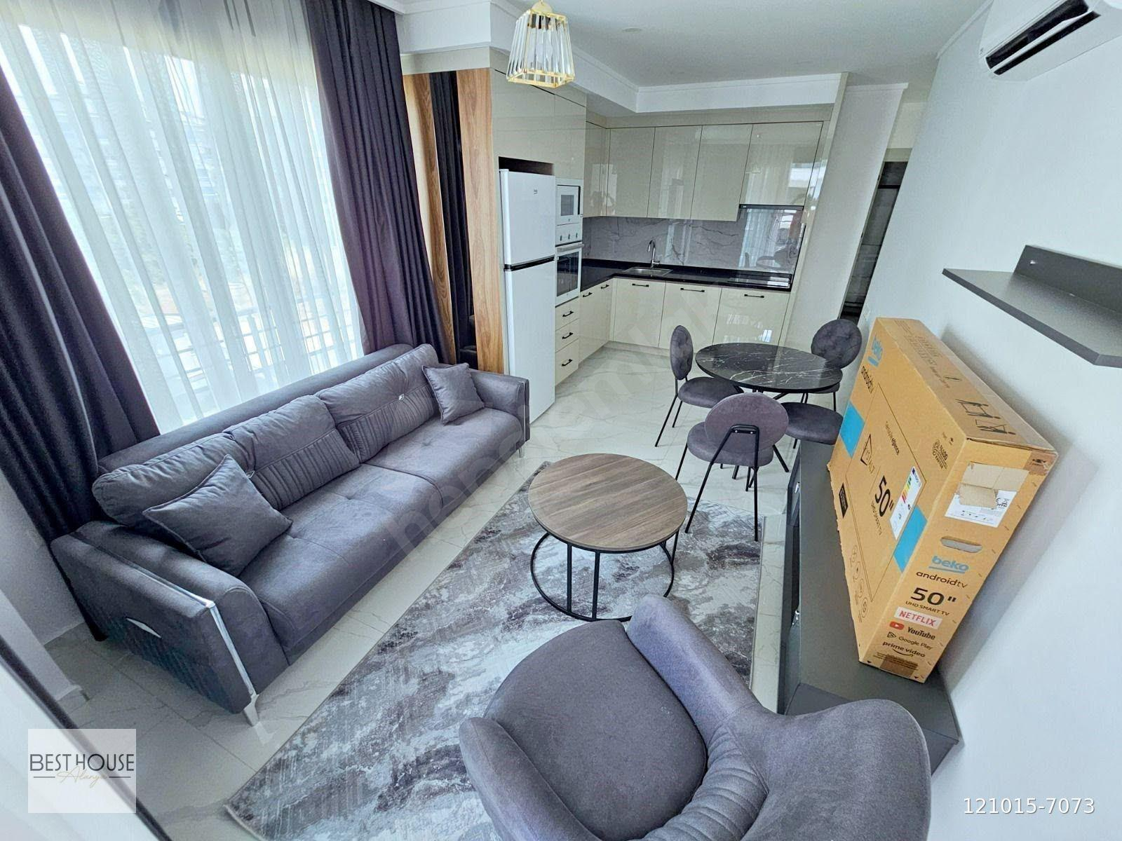 ALANYA OBADA MUHTEŞEM RESİDANCE İCERİSİNDE FULL EŞYALI 1+1 SATILIK DAİRE