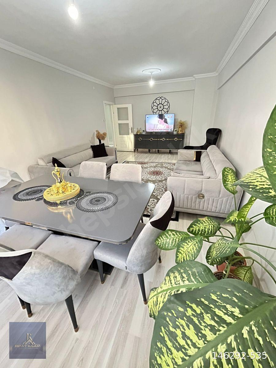 GÜVENÇ TAKSİ KARŞI SOKAĞI ARAKAT ASANSÖRLÜ İÇİ FULL YAPILI DAİRE