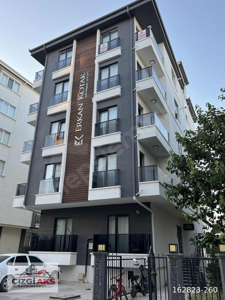 GÜLÜMSE PARK'A KOMŞU LÜKS DAİRE