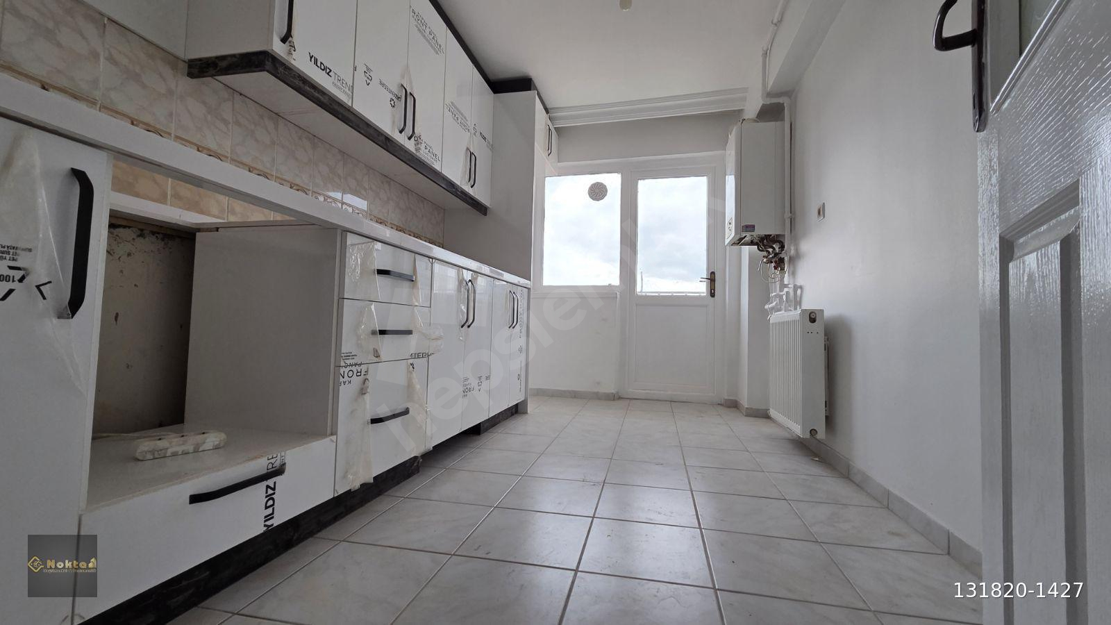 ETİMESGUT ELVAN ARAKAT YAPILI 118m2/3+1BOŞ OTURUMA HAZIR SATILIK