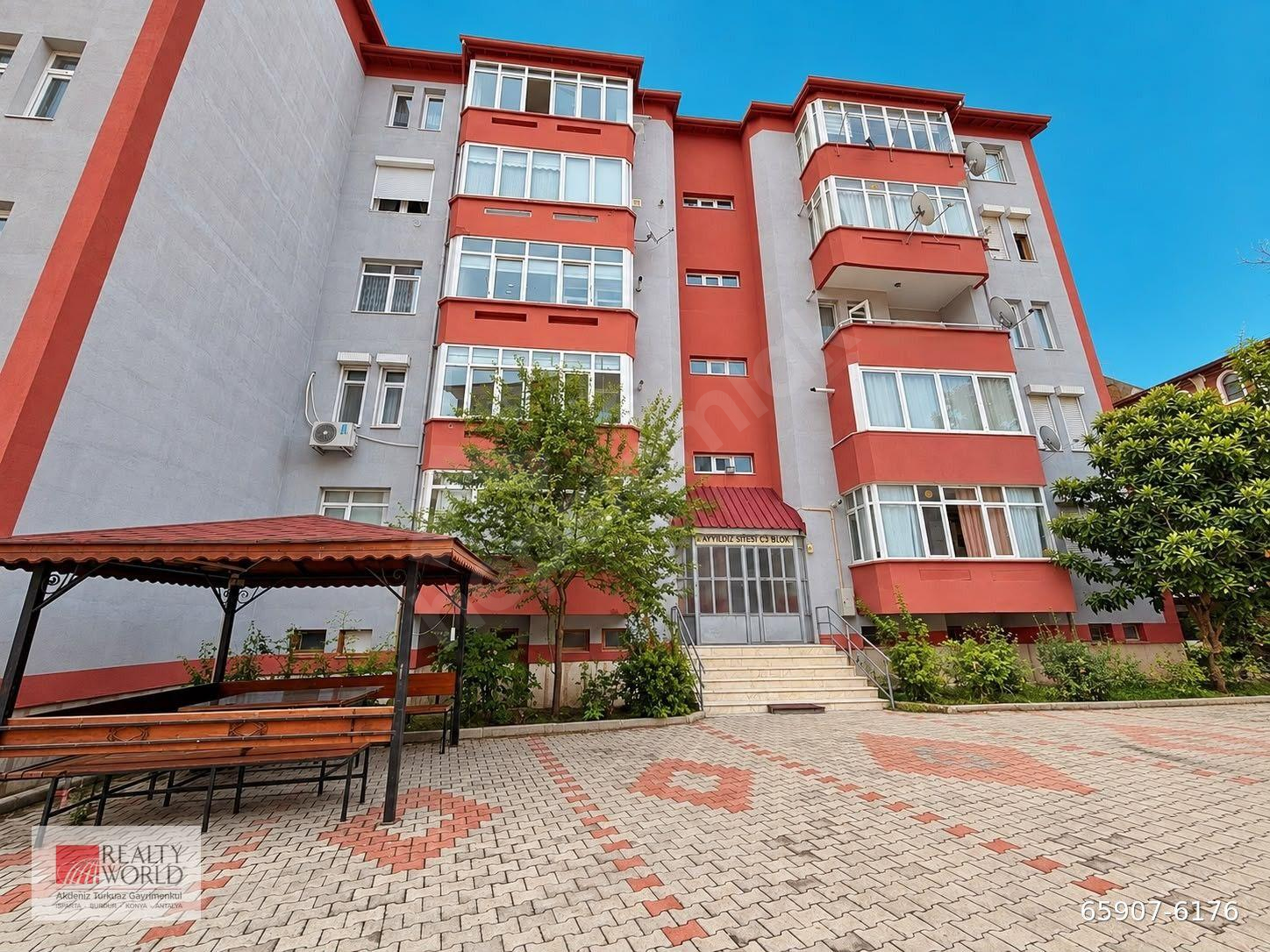 HALIKENT MAHALLESİN'DE 3+1 SATILIK ARA KAT DAİRE