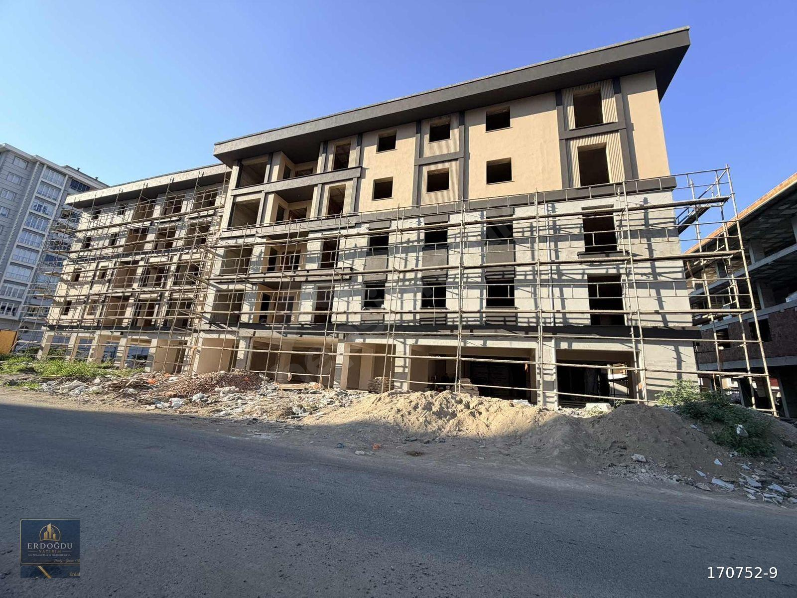 ŞİRİNEVLERDE ACİL SATILIK 2+1 SİTE DAİRESİ