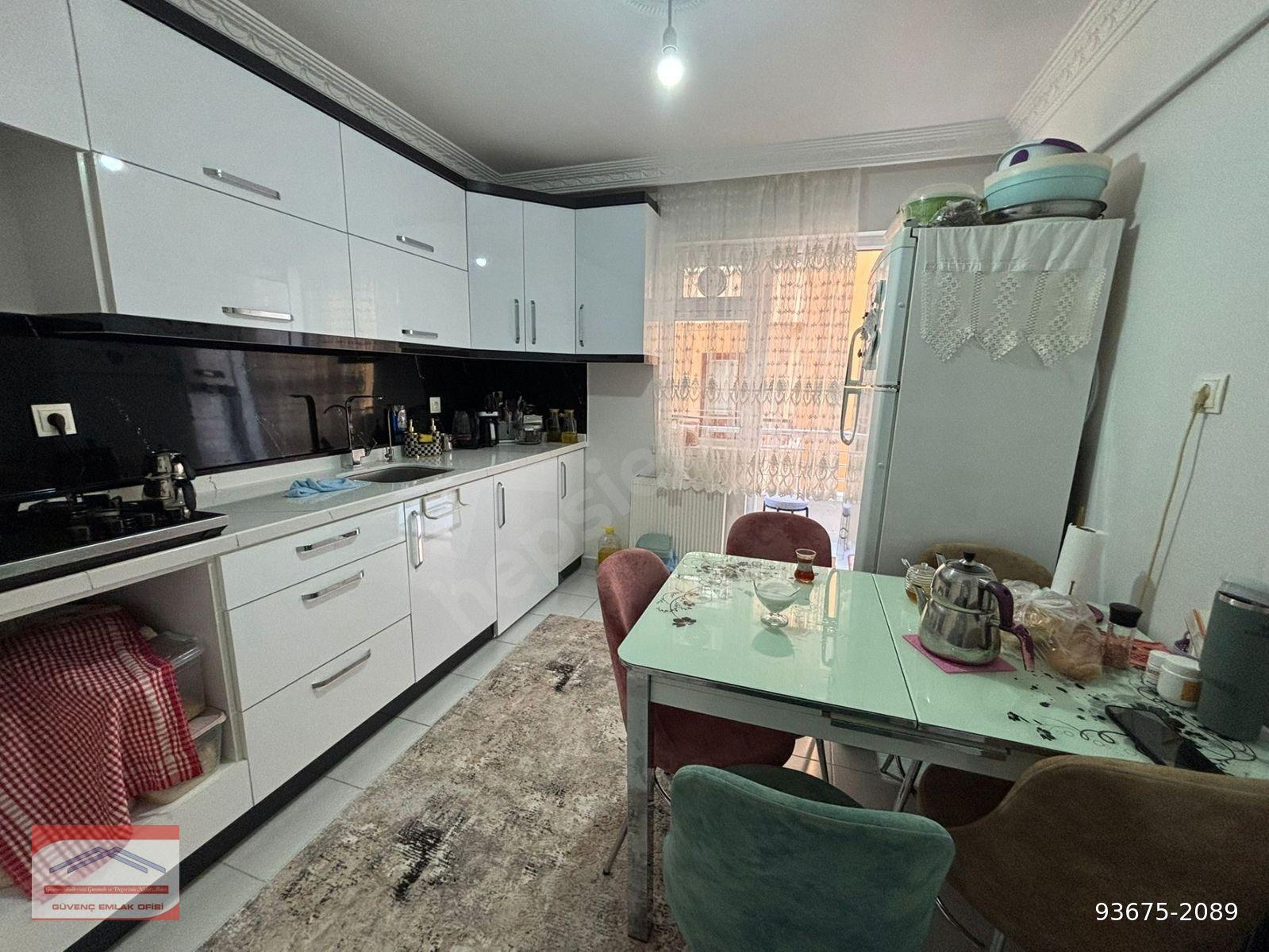 BAHÇELERÜSTÜNDE İÇİ TAMAMEN YANİLENMİŞ 3+1 ASANSÖRLÜ SATILIK DAİRE