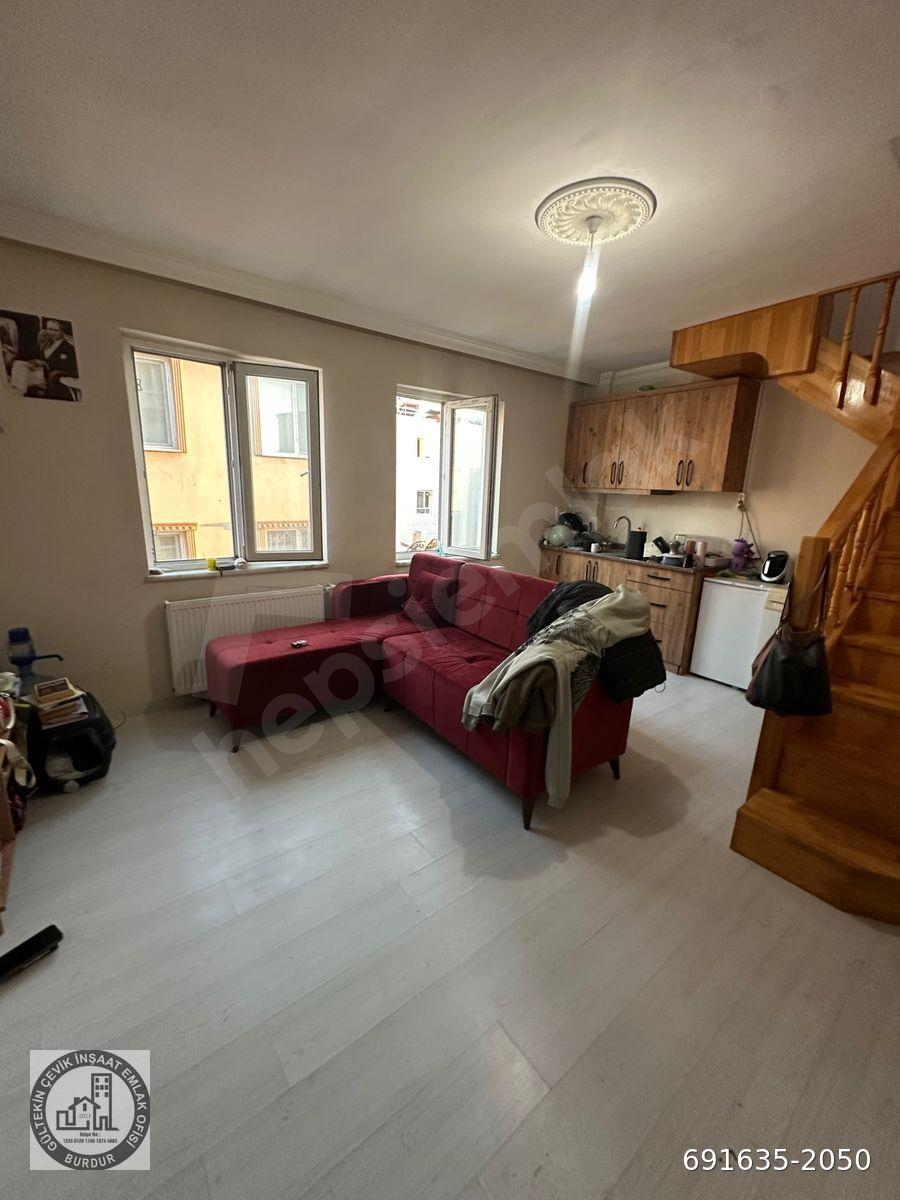 ÇEVİK EMLAKTAN KİRALIK 1+1 EŞYALI DUBLEKS KİRALIK APART