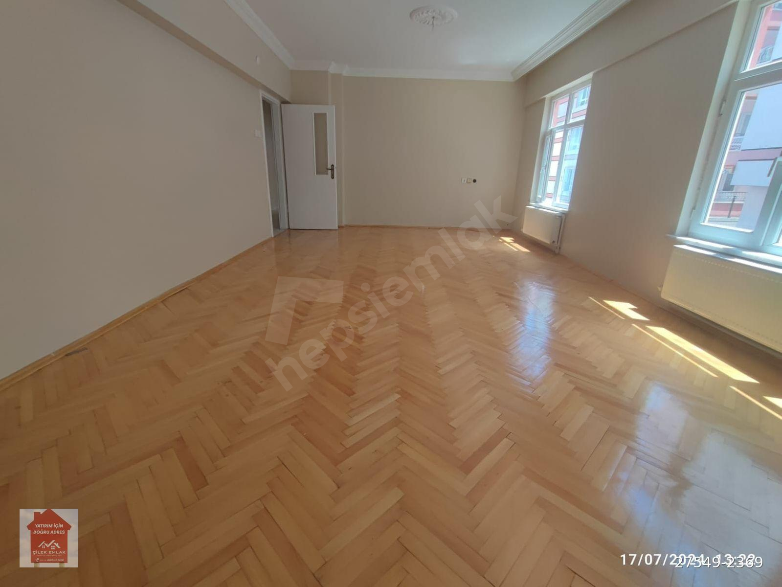 Elvan Mah. Emirler Cad. Yakını 1. Kat 3+1 Kiralık Daire