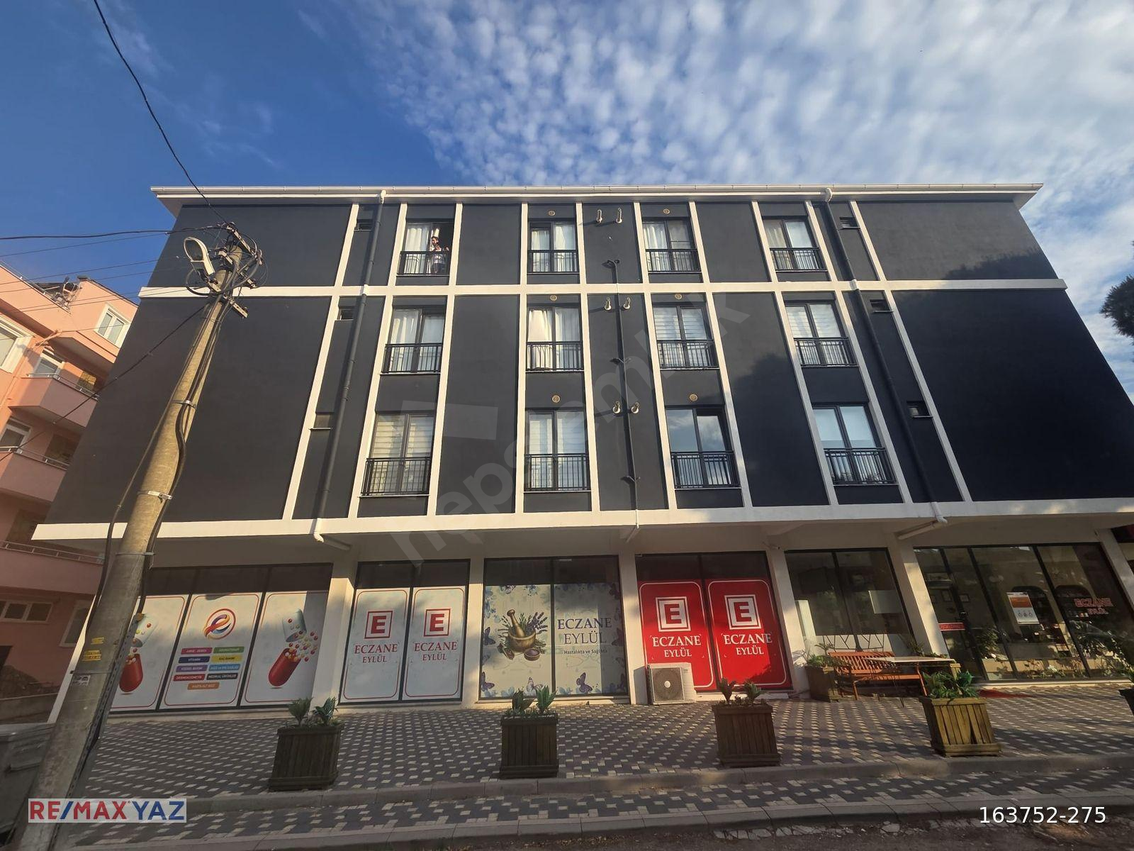 REMAX YAZ'DAN ŞHT. BIROL KOÇ CD. ÜZERI EŞYALI KIRALIK 1+1 DAIRE