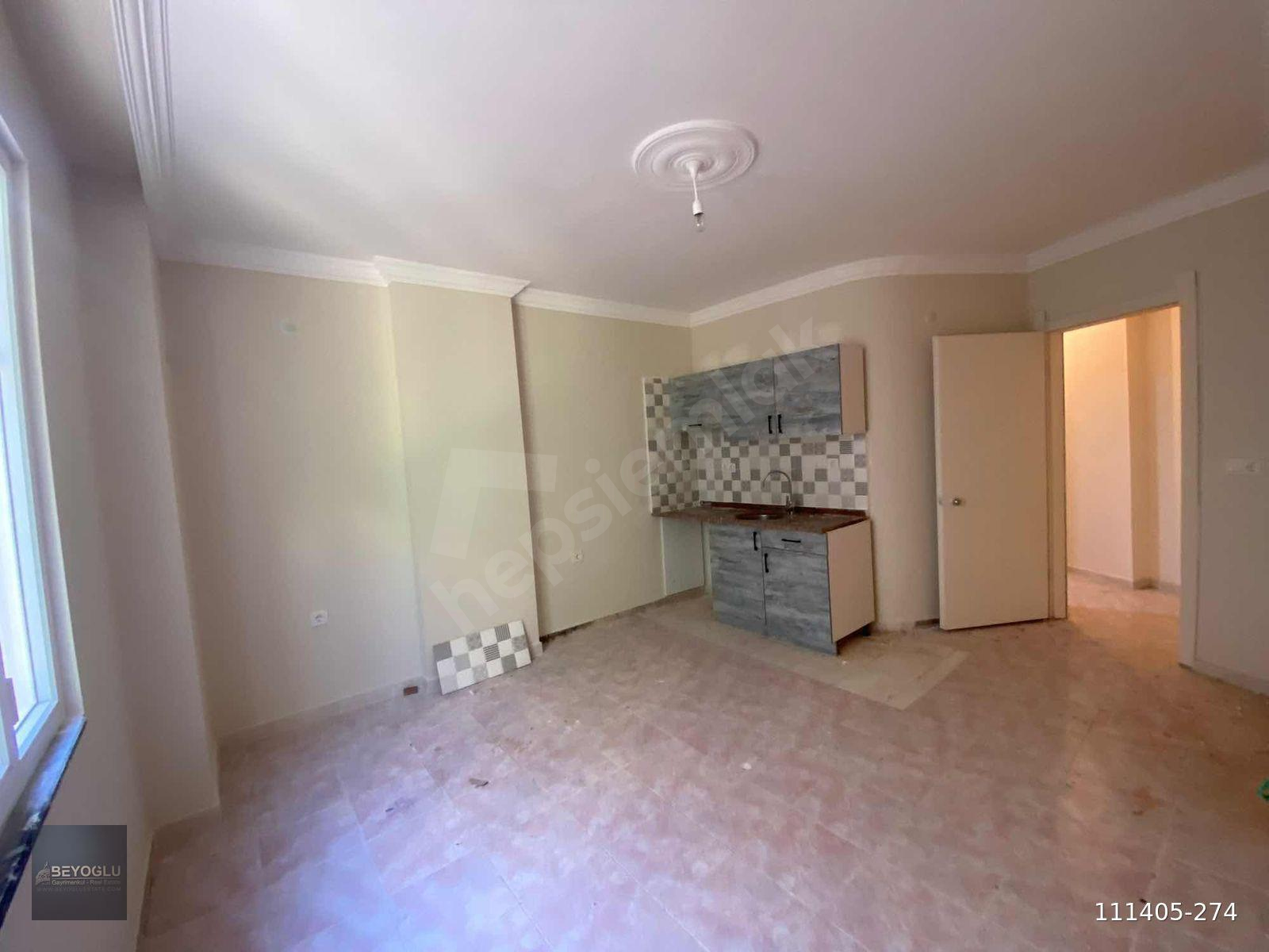 ALANYA KIZLARPINARI MA 1+1 GİRİŞ KAT PLAJA 350mt