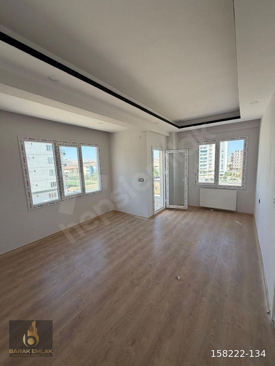 BARAK EMLAK'TAN ESKİ AVM ARKASI KİRALIK 2+1 DAİRE