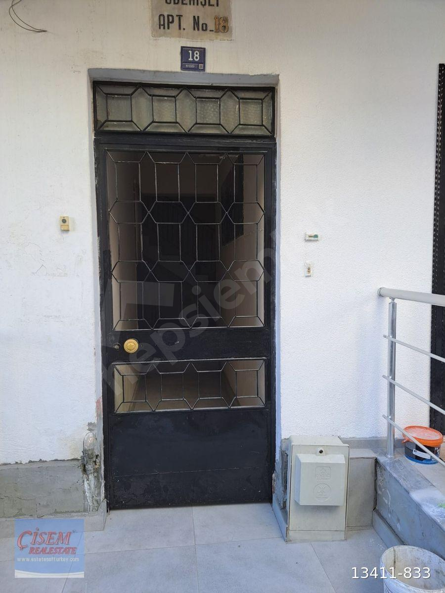 KUŞADASI ŞEHİR MERKEZİNDE SATILIK YENİ TADİLATLI 2+1 DAİRE