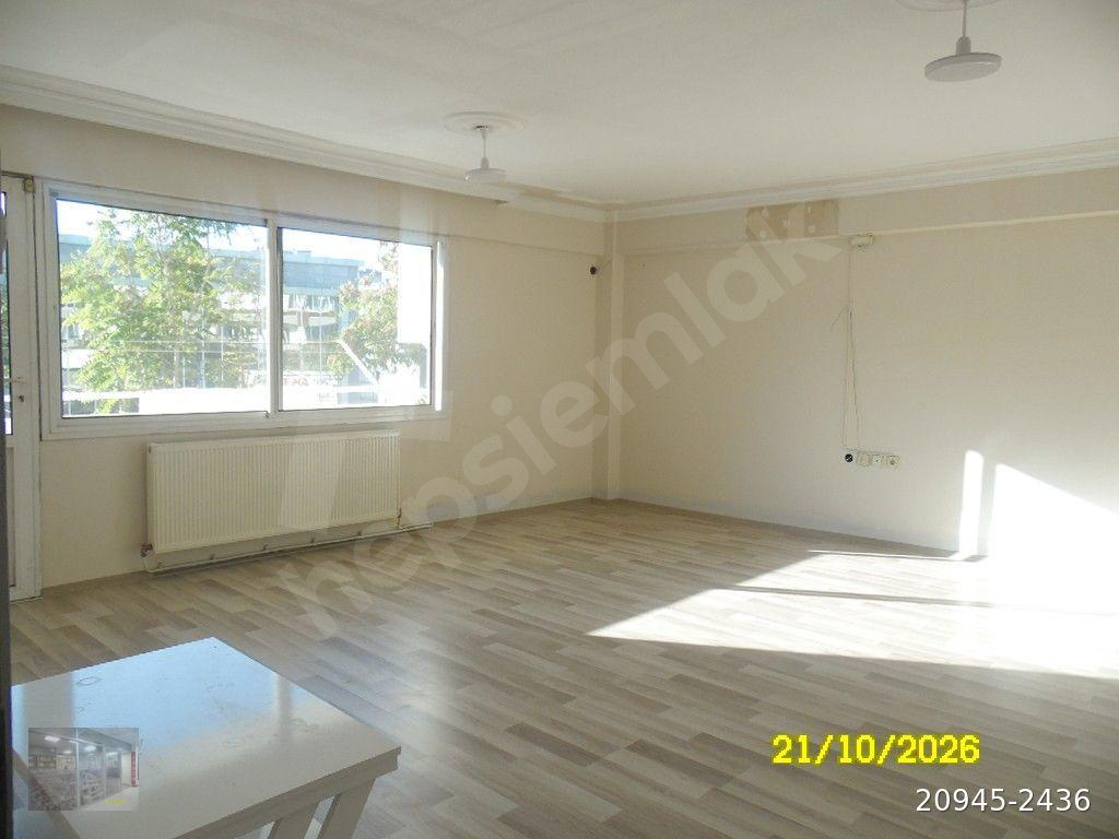 BORNOVA PAZARYERİ YAKININDA 3+1 DOĞALGAZLI KİRALIK