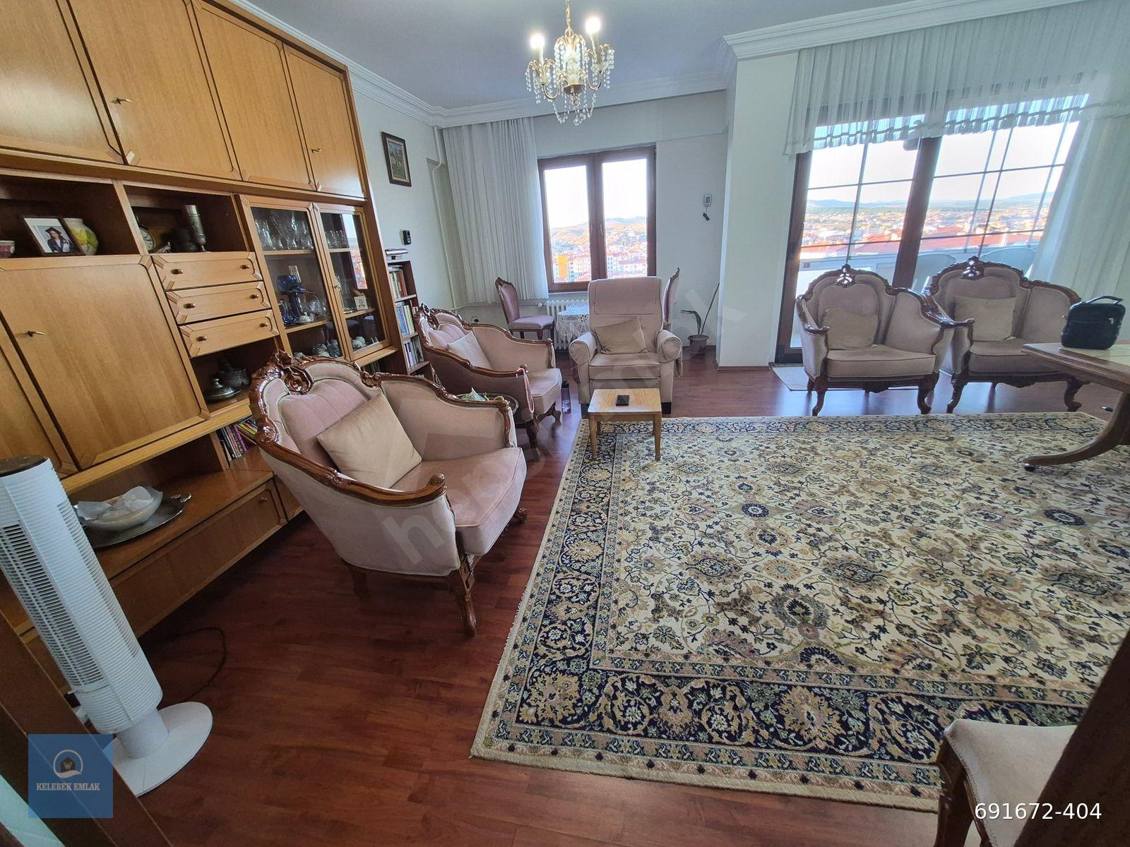 İZMİR YOLU ÜZERİ EZOGELİN KARŞISI SATILIK 3+1 DAİRE