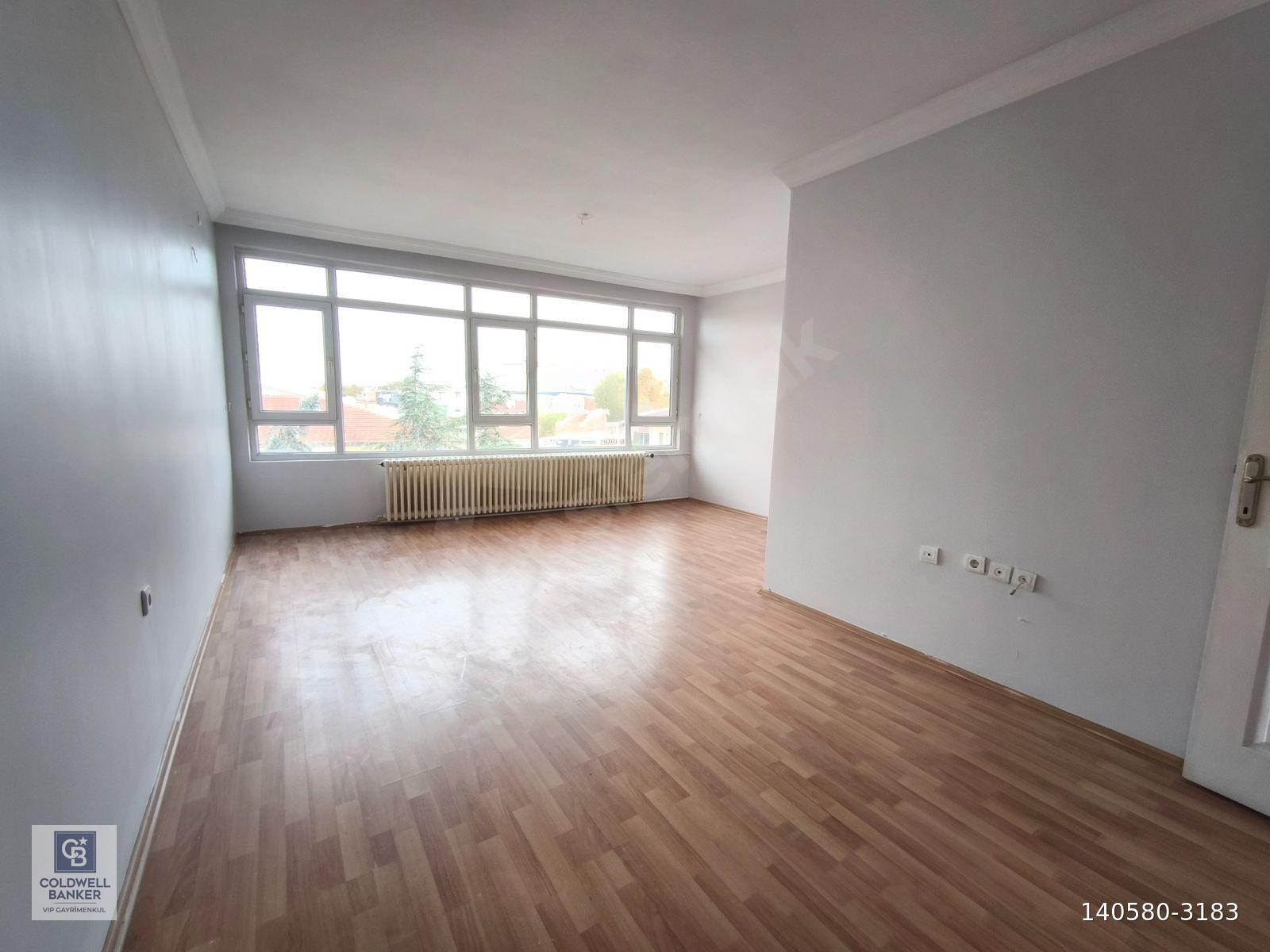 YUKARI BAHÇELİEVLERDE MİLLİ KÜTÜPHANE YAKINI, 3+1 KİRALIK DAİRE