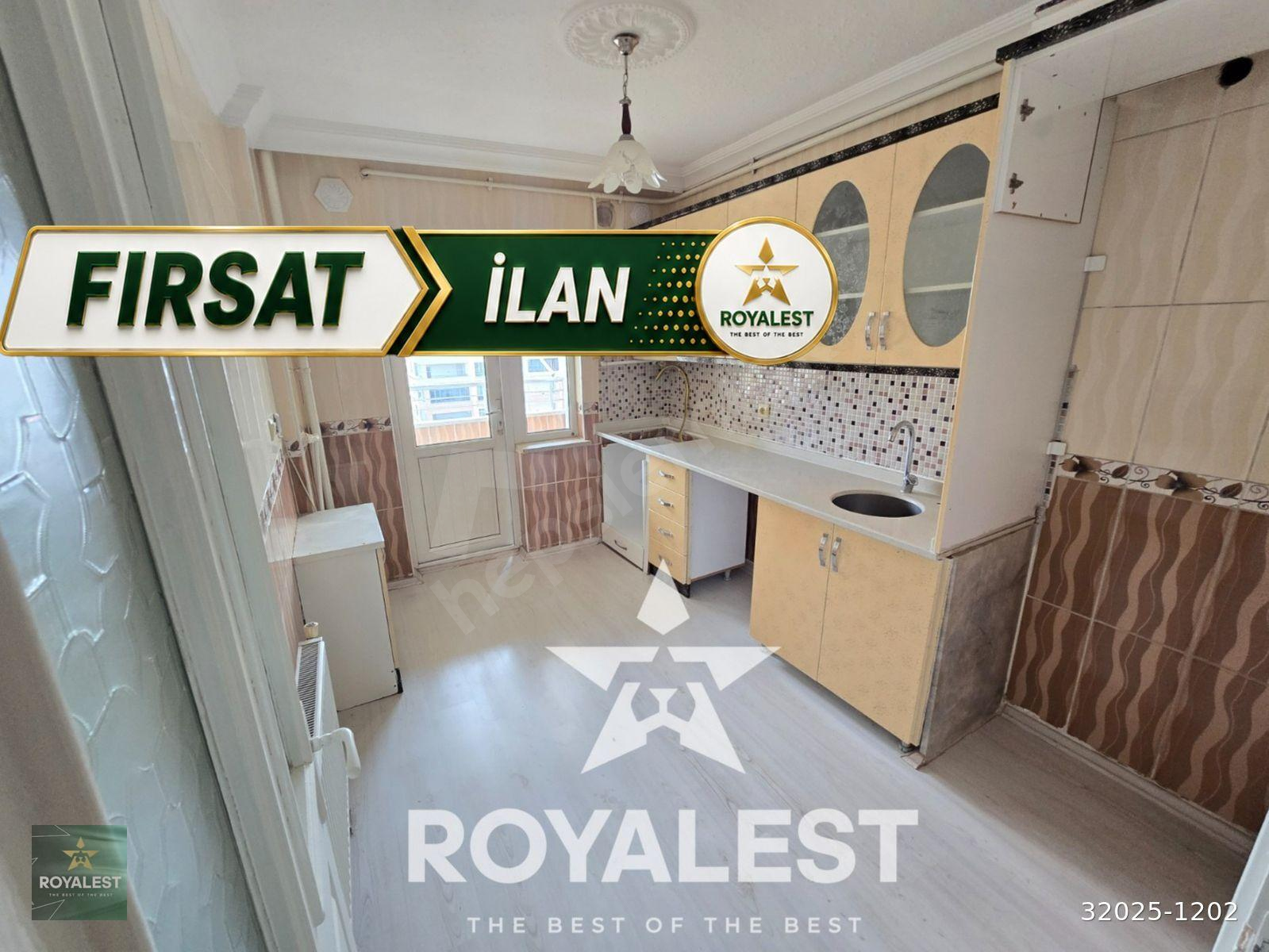 ROYALEST'TEN TURGUT ÖZAL YAKINI ARAKAT SİTEİÇİ GENİŞ VE BAKIMLI
