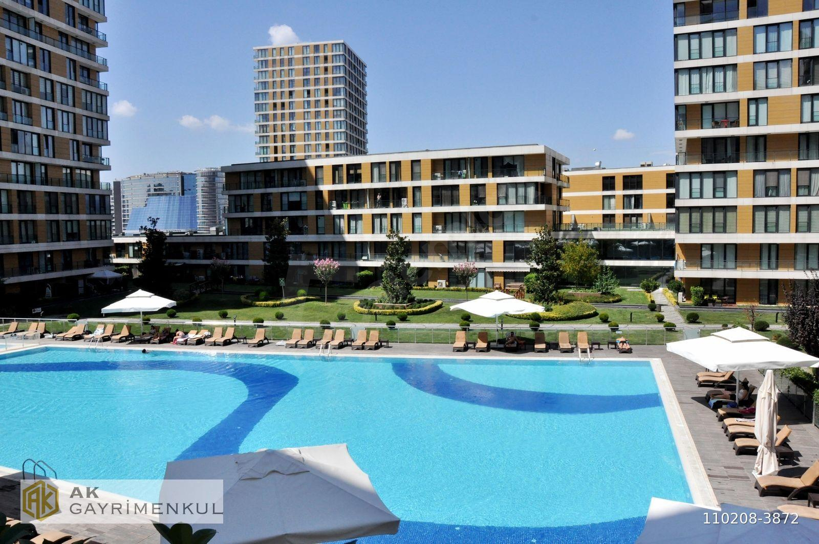 Bahçelievler İstwest'de Kiralık 4+1 Daire