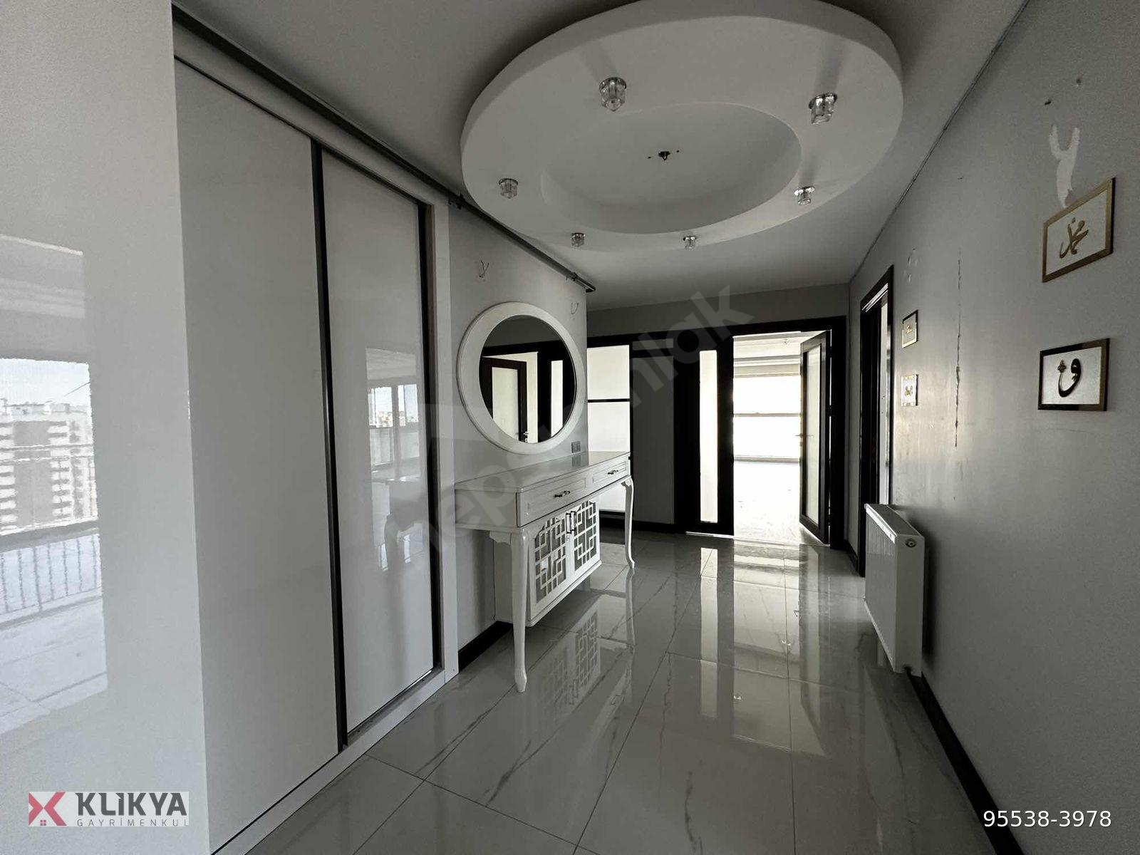 GÜRSELPAŞA DA 5+1 SİTE İÇERİSİNDE EXTRALI, KOMBİLİ SATILIK DAİRE
