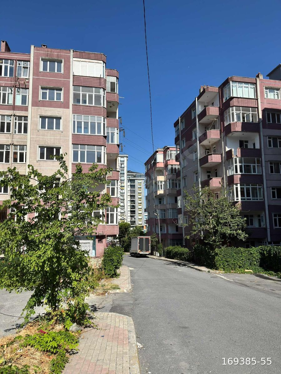 YENİMESKENDEN YATIRIMLIK SİTEDE DAİRE