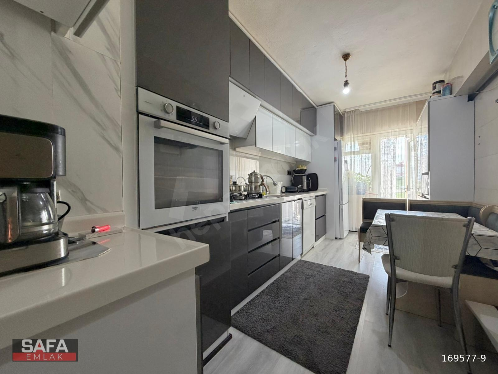 SAFA'DAN ▓ HASTANE YAKININDA SİTE'DE 135M² 2.KAT FULL YAPILI 3+1