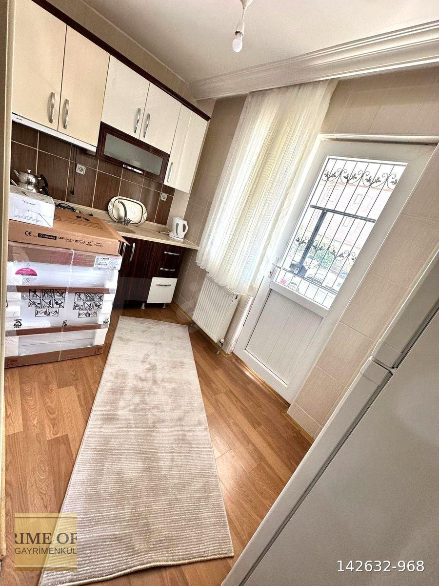 YAYLA MAH OTOBÜS DURAĞINDA SIFIR EŞYALI 2+1 FERAH TEMİZ DAİRE