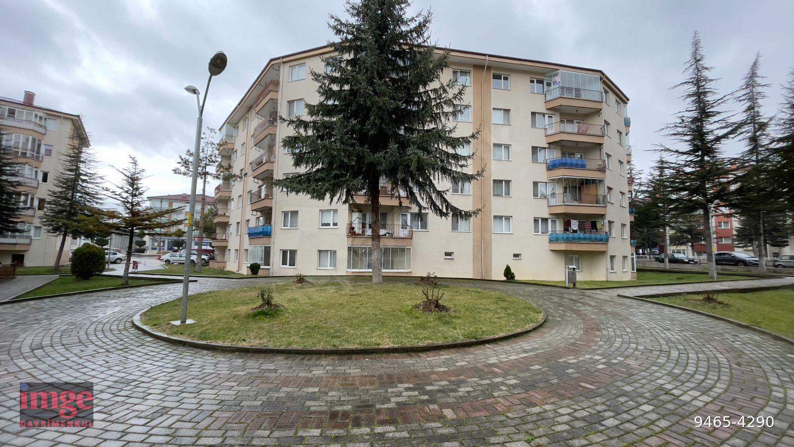 Bolu Karaçayır'da Masrafsız, Bakımlı 3+1 Daire - Merkezi Konum