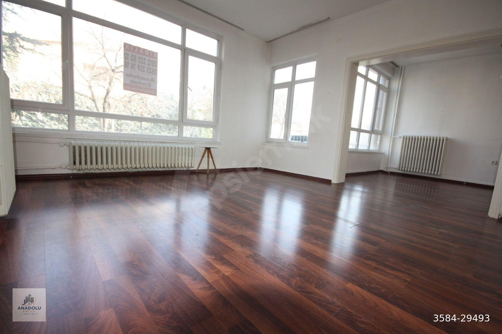 ANADOLUDAN BAHÇELİEVLERDE 1.KAT ÖN 2+1 KOMBİLİ BAKIMLI