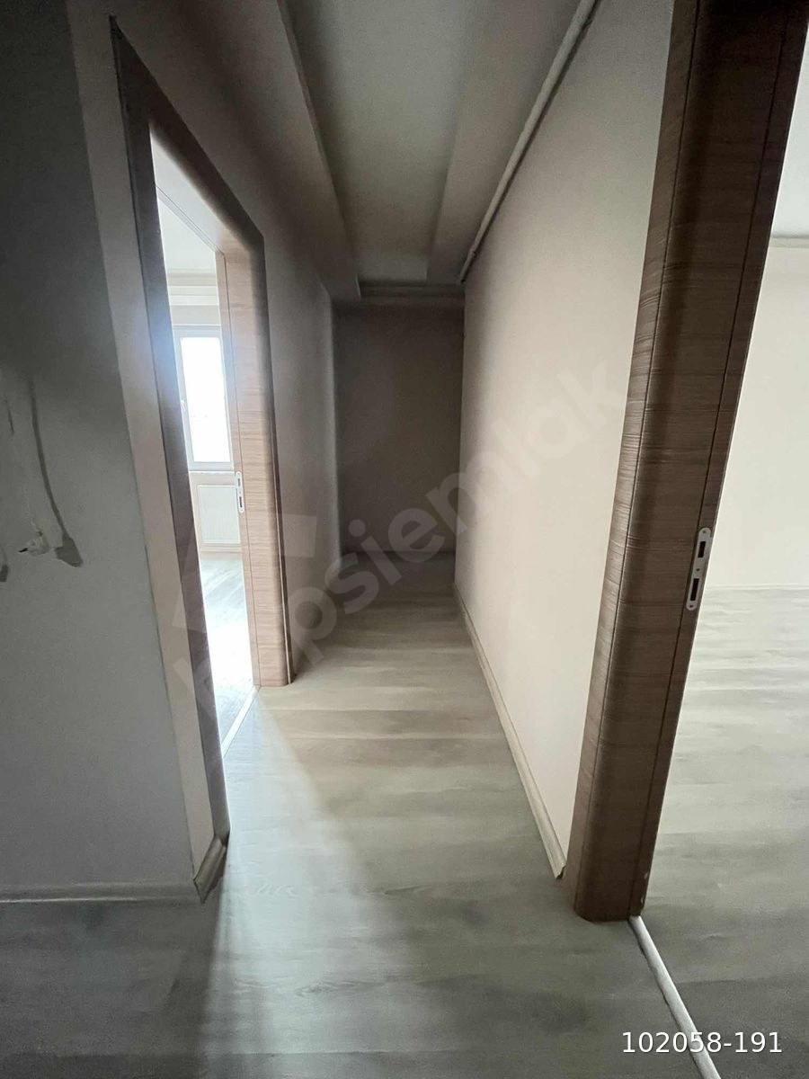 ÖZKAYA GAYRİMENKULDEN SAKARYA MAHALLESİNDE SATILIK 2+1 DAİRE