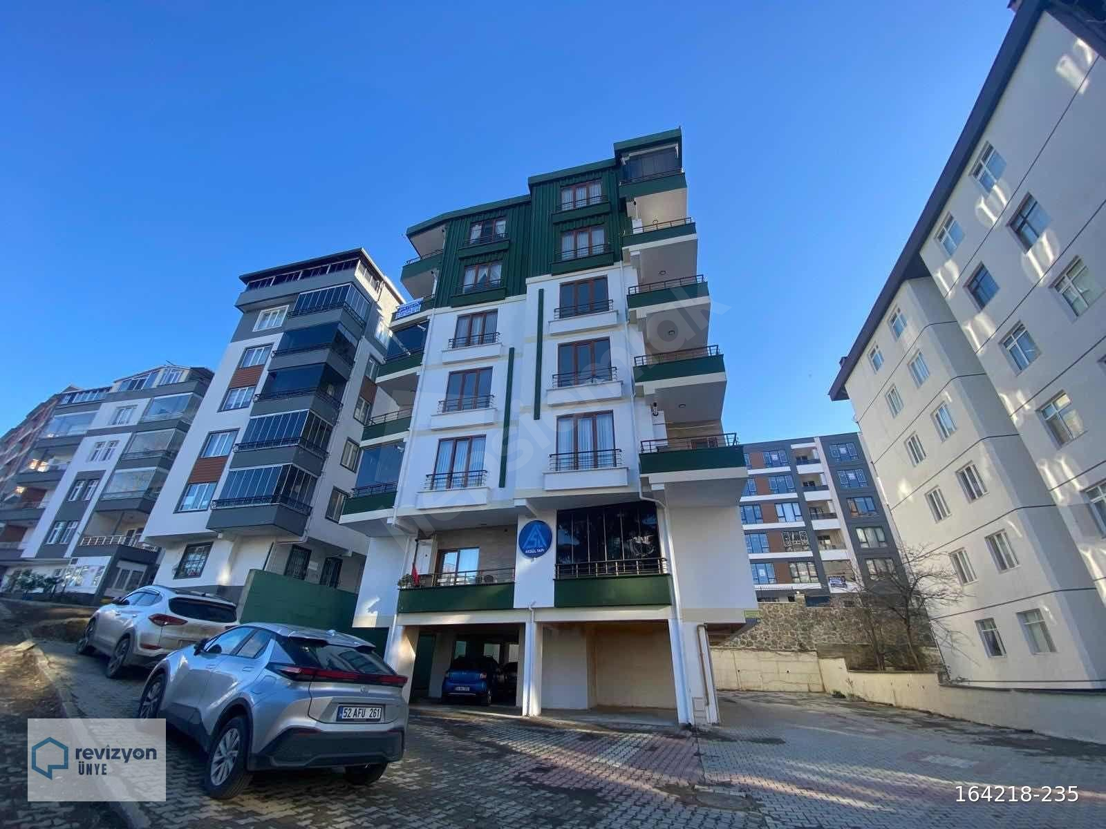 REVİZYON'DAN GÖLEVİN'DE FAKÜLTE KARŞISI SIFIR 3+1 FERAH DAİRE!!!