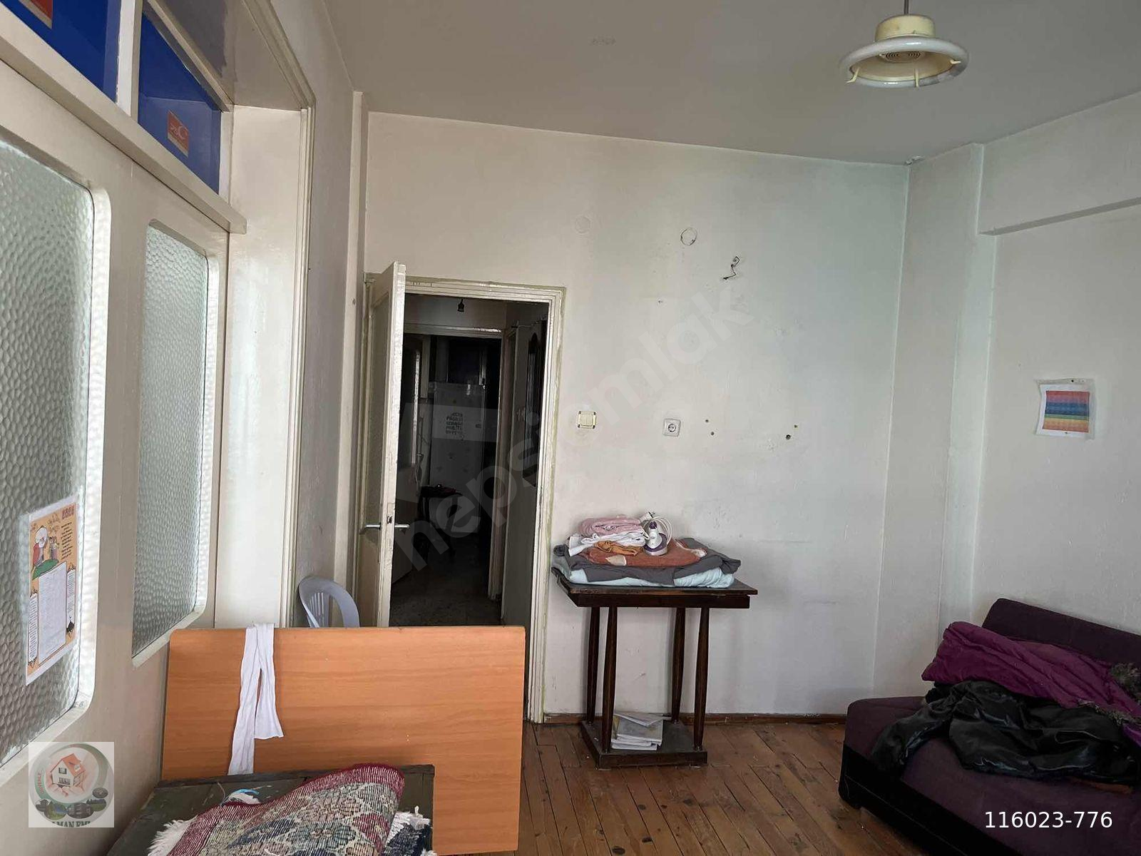 ISPARTA MERKEZ PİRİMEHMET MAH. 2+1,3. KAT SATILIK D.GAZLI DAİRE