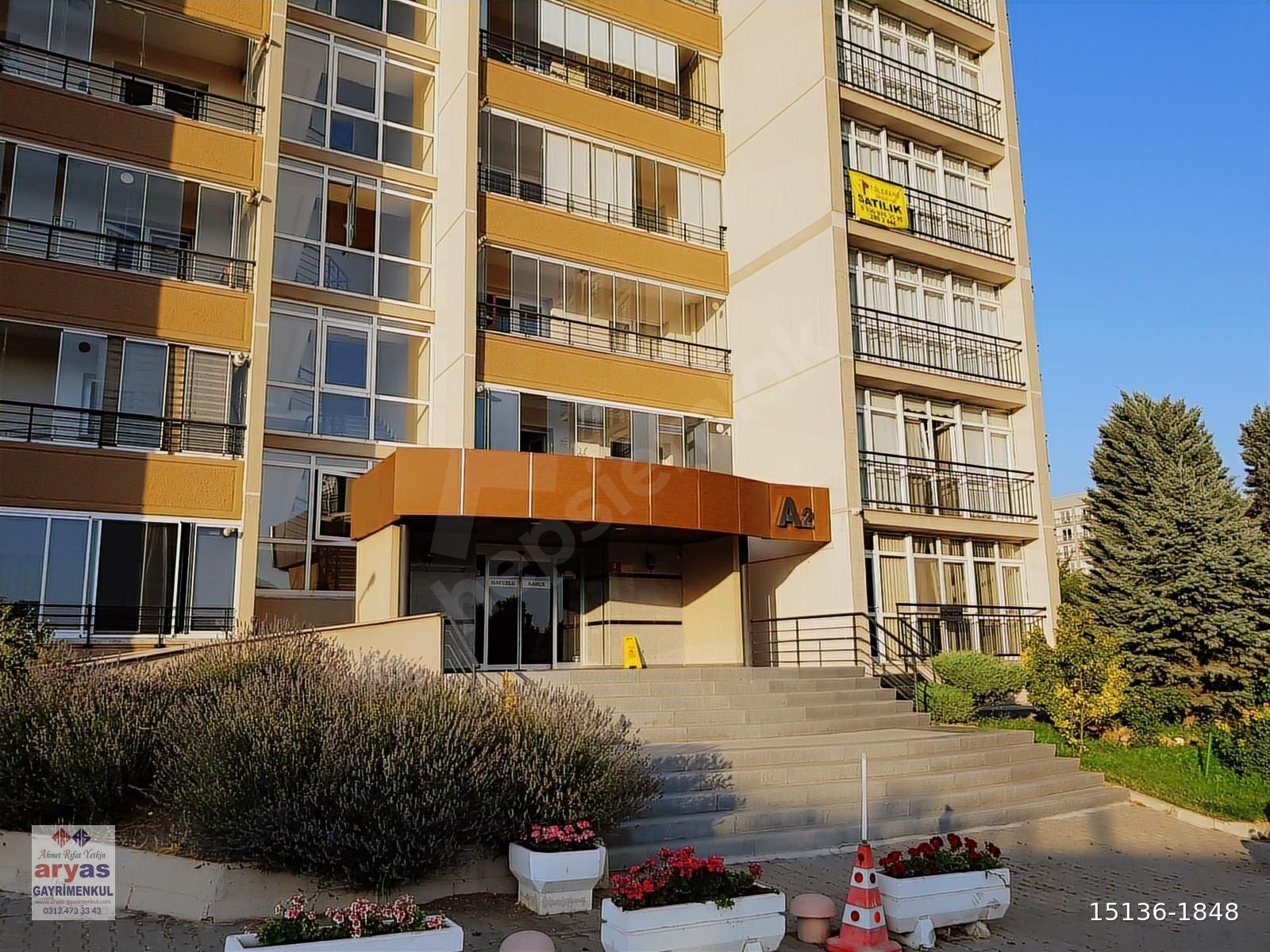 HAVUZLU BAHÇE KONUTLARINDA 4+1 DAİRE