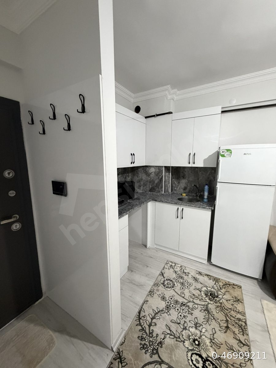 Üniversiteye Yakın Eşyalı 1+1 Kiralık Daire – Toros Mahallesi