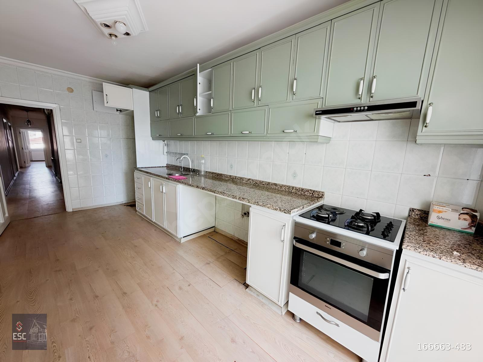 ESC'DEN GMK ÜZERİ 3+1 B.MUTFAK KİRALIK DAİRE ESC2698