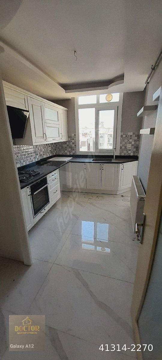KENAN EVRENDE SATILIK 3+1 EKSTRALI DOGALGAZLI GENİŞ HASARSIZ CAZIP DAİRE.
