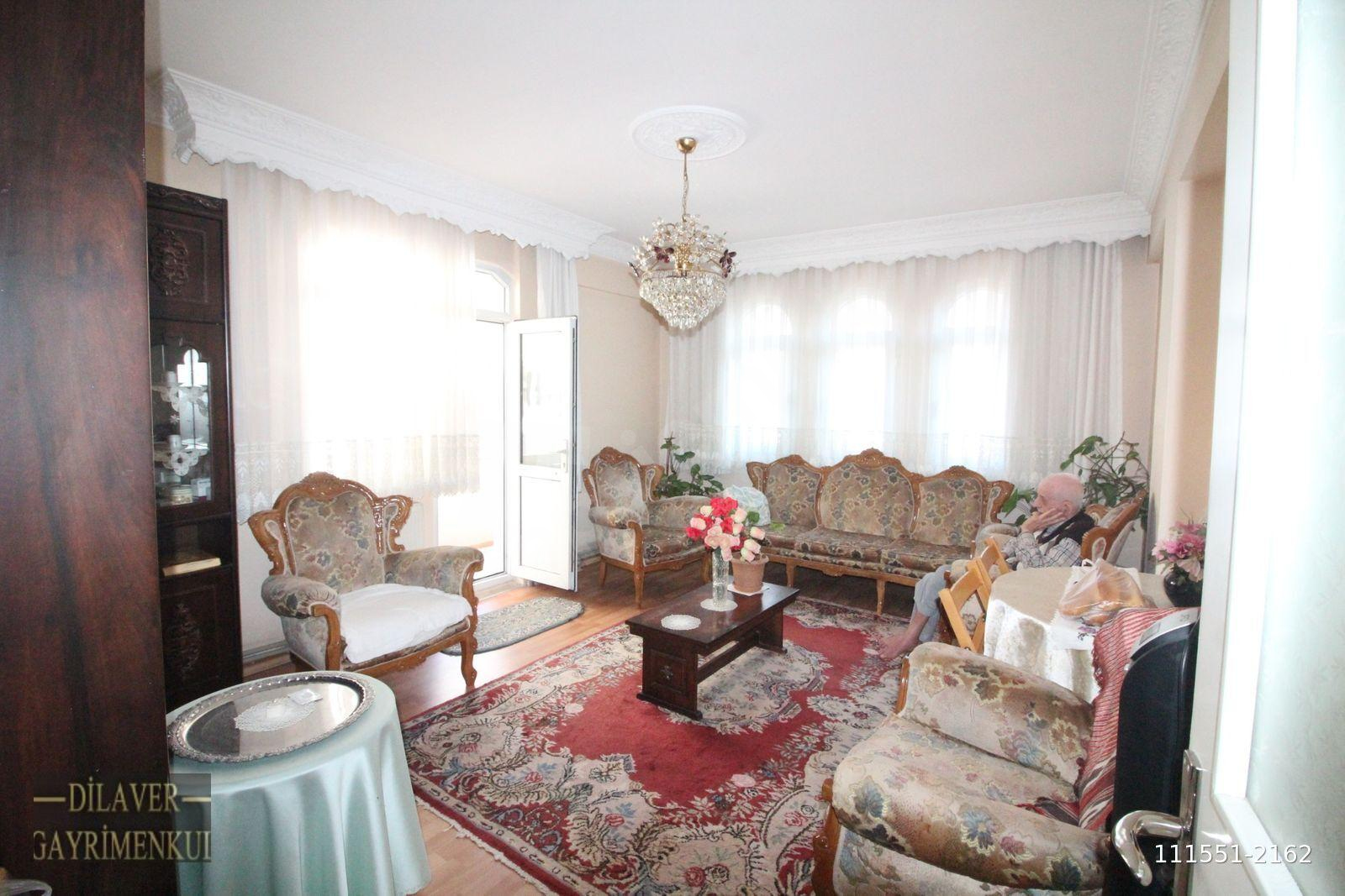 BAHÇELİEVLER MİLLİ EGEMENLİK PARKI YAKINI 31 YILLIK 2+1 GÜNEY CEPHE KAT MÜLKİYETLİ