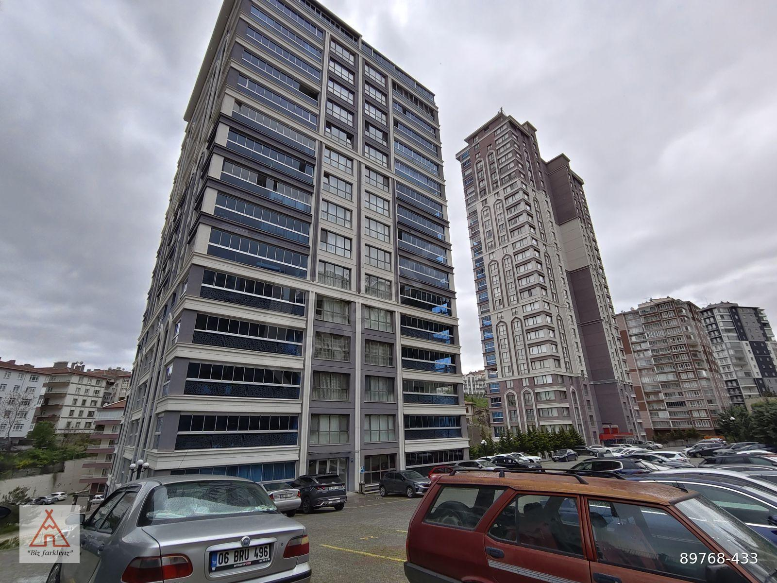 UZMAN EMLAK'TAN SİTE İÇİNDE 3+1 Y. GİRİŞ GENİŞ FERAH GÜVENLİKLİ