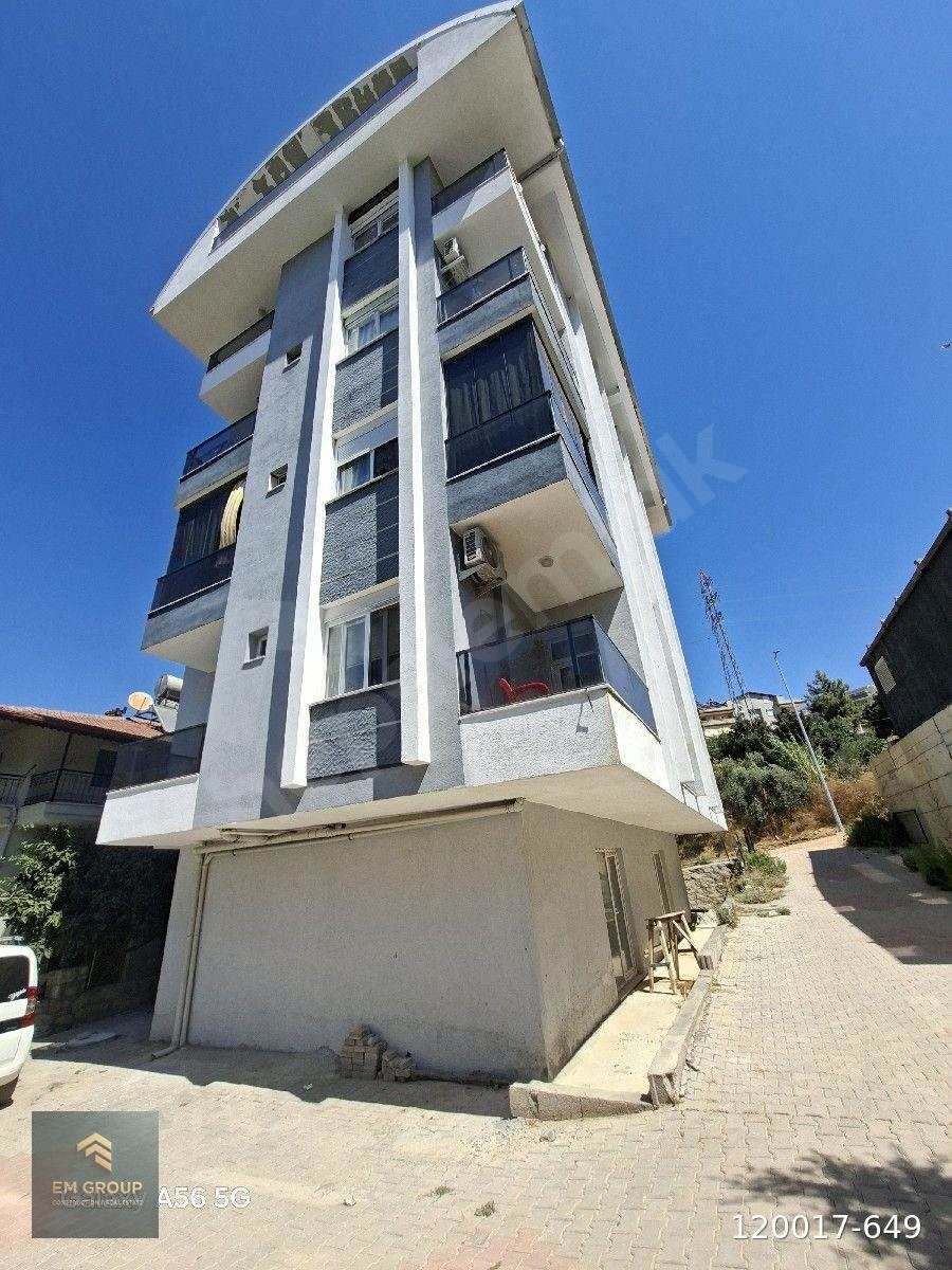 ALANYA AVSALLARDA DENİZE 600 METRE UZAKLIKTA EŞYALI SATLIK 2 BALKONLU 1+1 DAİRE