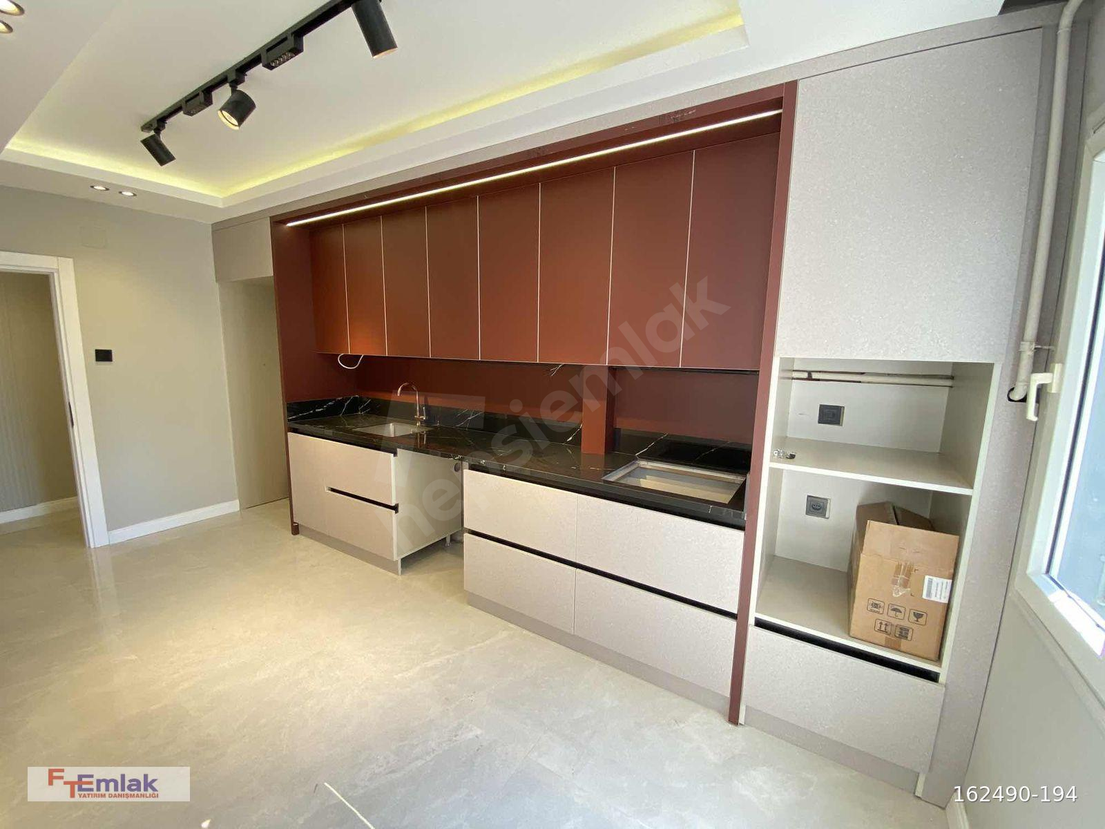 GÜZELYALIDA ÖZGÜN MİMARİ TASARIMLI PRESTİJLİ DAİRE