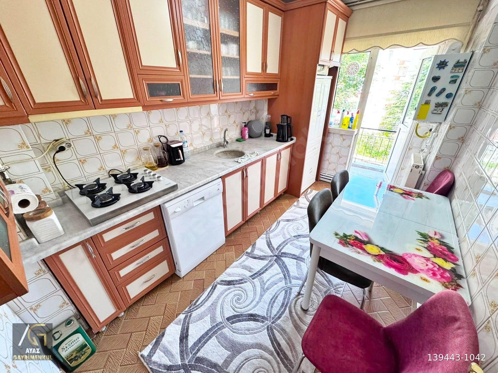 KEÇİÖREN ETLİK MAHALLESİ'NDE ŞEHİR HASTANESİ VE CADDE YAKINI KATTA GENİŞ M2'Lİ 3+1 DAİRE