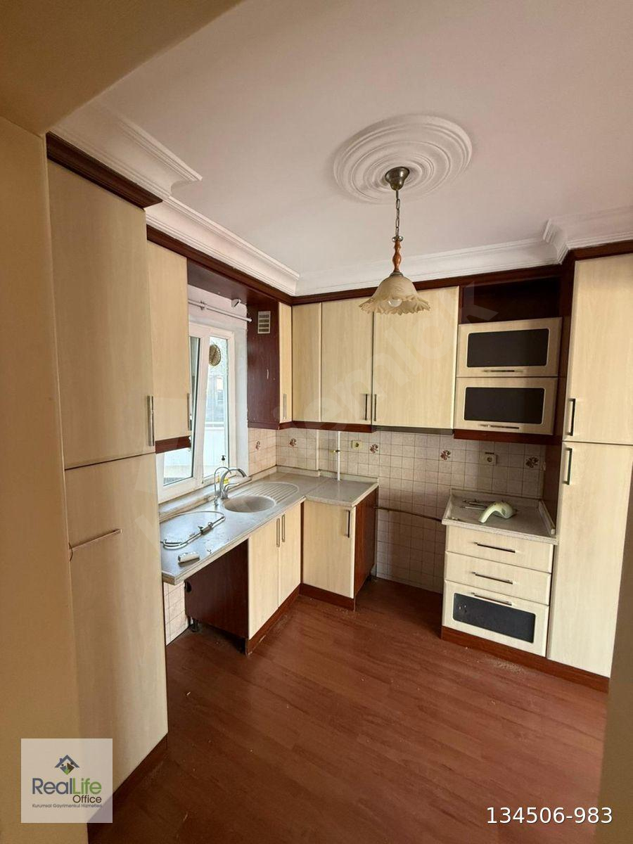 REALLİFE OFFİCE'DEN ATATÜRK CADDESİ KİRALIK DAİRE