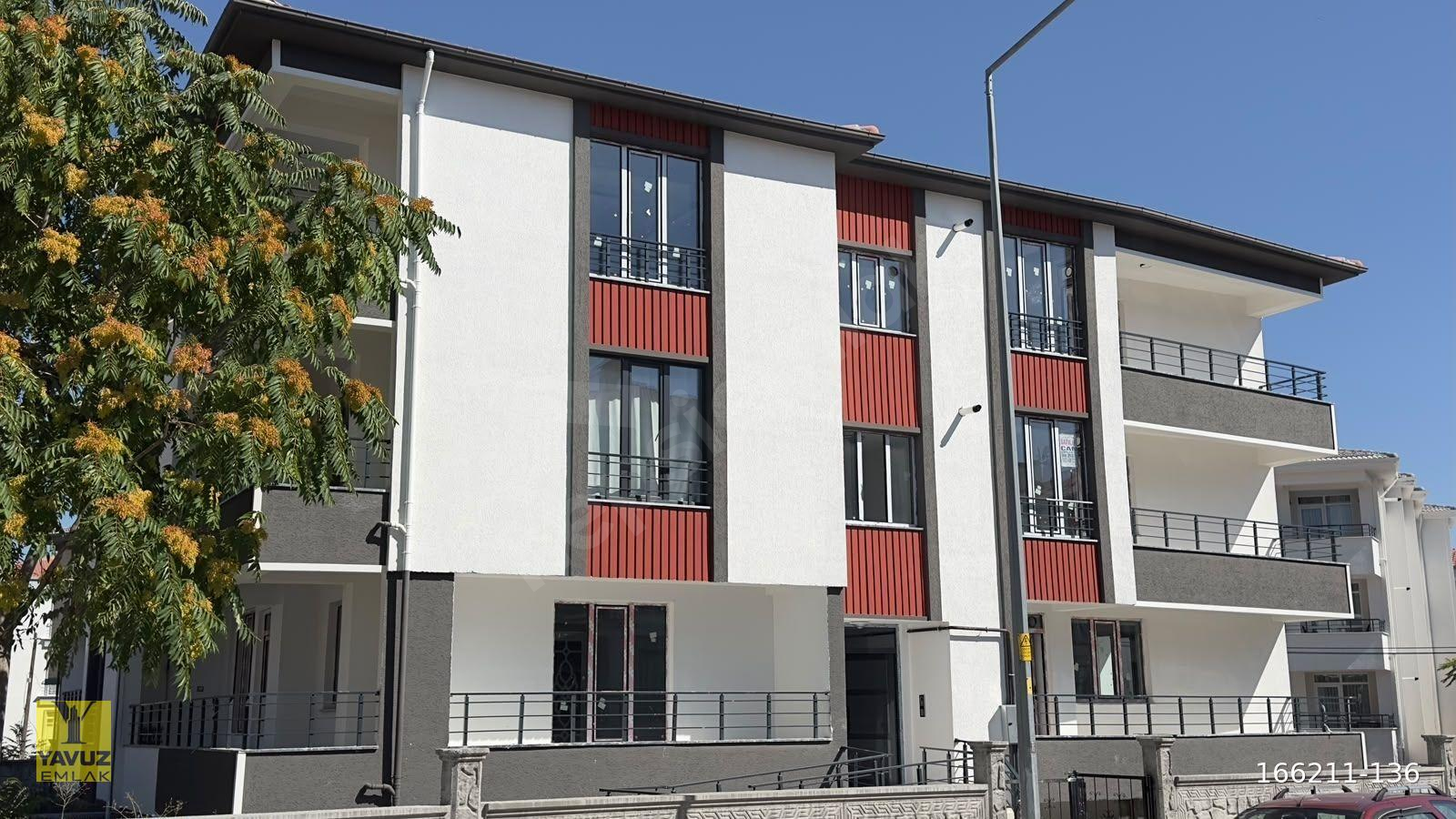 YAVUZ EMLAKTAN SATILIK 4+1 LÜKS DAİRE (SALİHA HATUN CAMİ YAKIN)