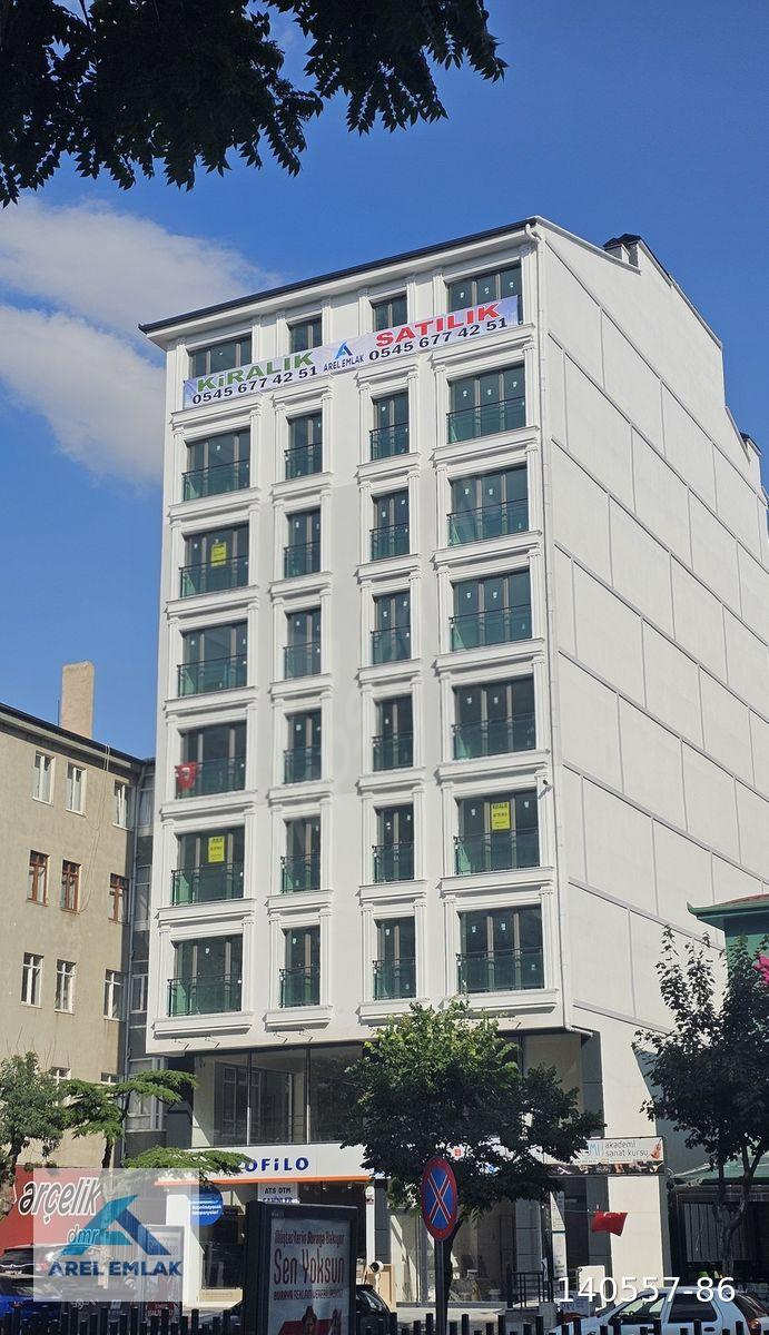 AREL EMLAK'TAN BOR CADDESİ CADDE CEPHELİ SATILIK 2+1 DAİRE