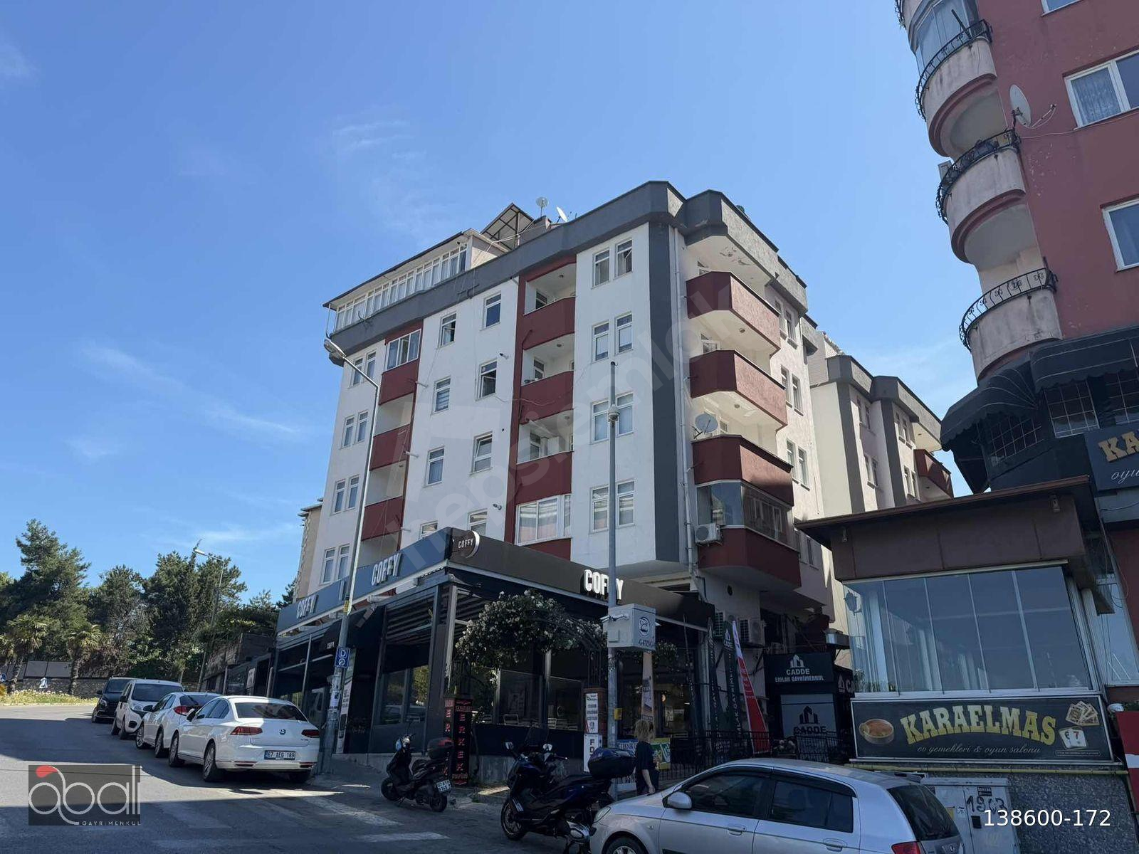 ABALI'DAN BEÜ KARŞISI MERKEZİ KONUM EŞYALI SATILIK DUBLEKS DAİRE