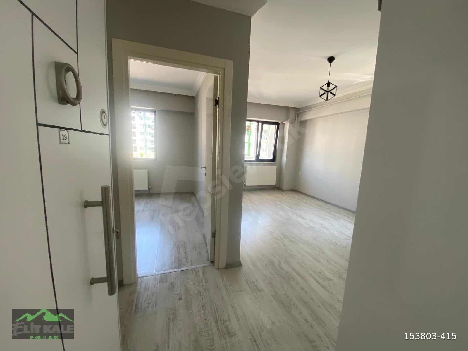 TEKZEN BÖLGESİ SATILIK SİTE İÇİ EBEVEYN BANYOLU 2+1 DAİRE