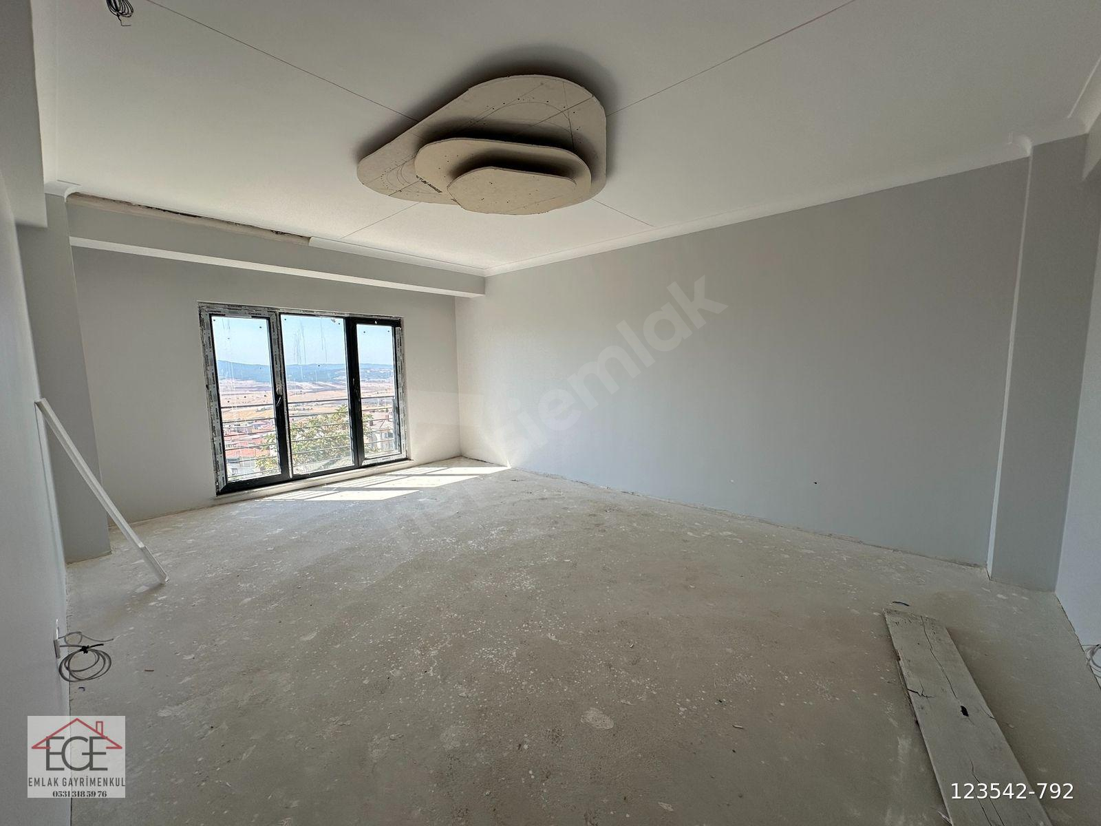EGE EMLAK'TAN MALKARA HACIEVHAT MAH. SATILIK GENİŞ 2+1 DAİRE