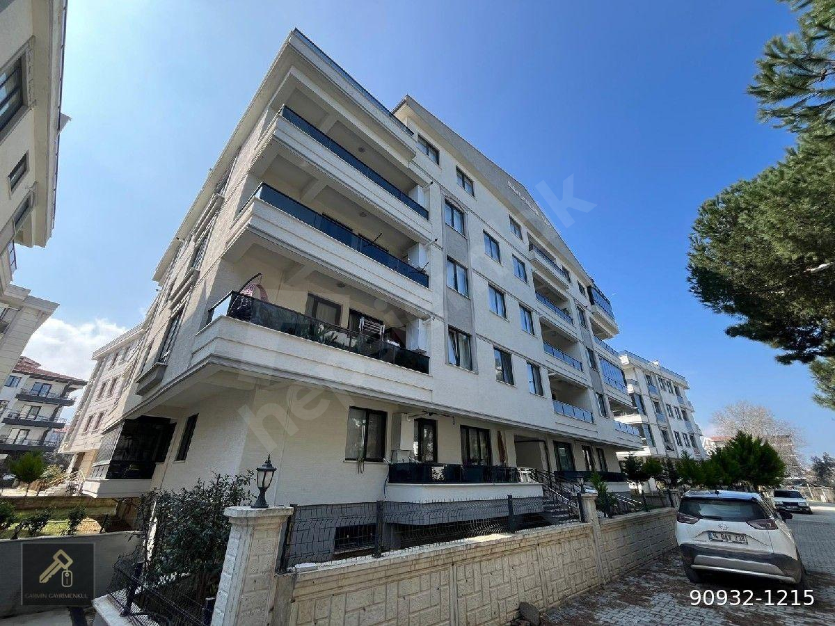GARMİNDEN ÇINARCIK KAPRUZDERE MEVKİİNDE 5+1 FUL DENİZ VE DOGA MANZARALI TERASLI DUBLEX SATILIKTIR