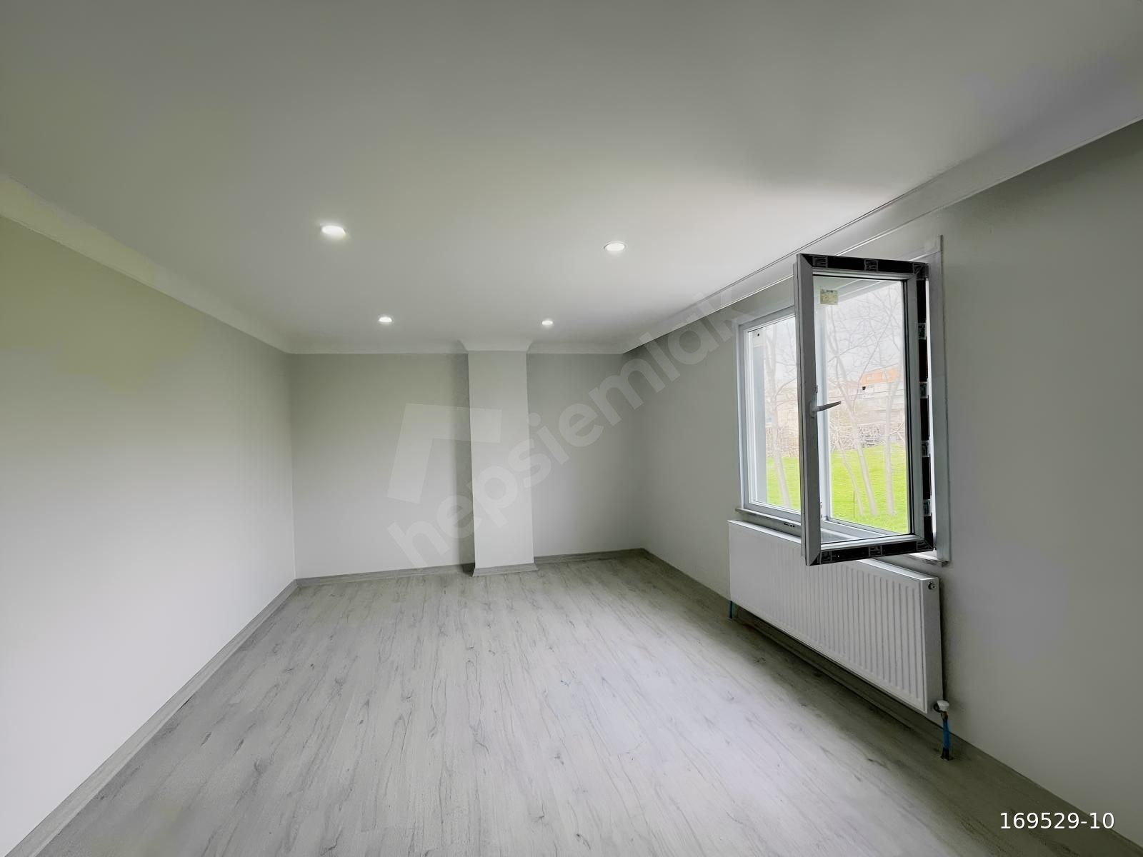 KARLIBAYIR MAH 2+1 130 M2 GENİŞ FERAH ÇİFT BALKONLU